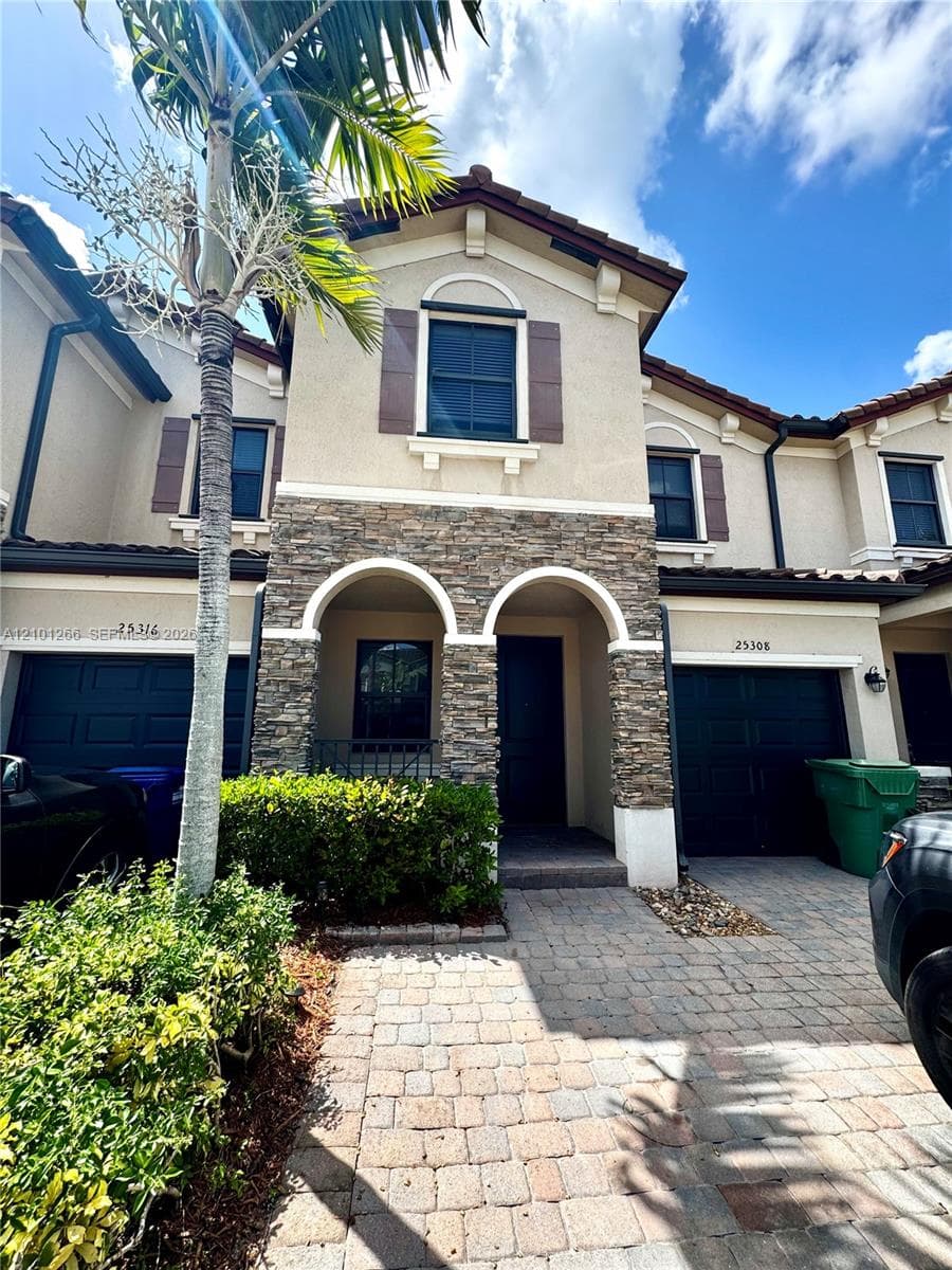 25308 SW 116th Ave #25308 photo 2