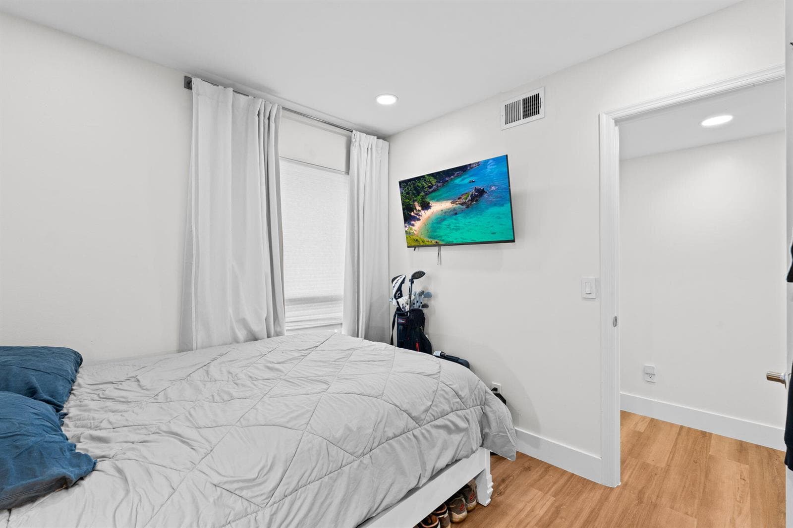 5-web-or-mls-A7409592
