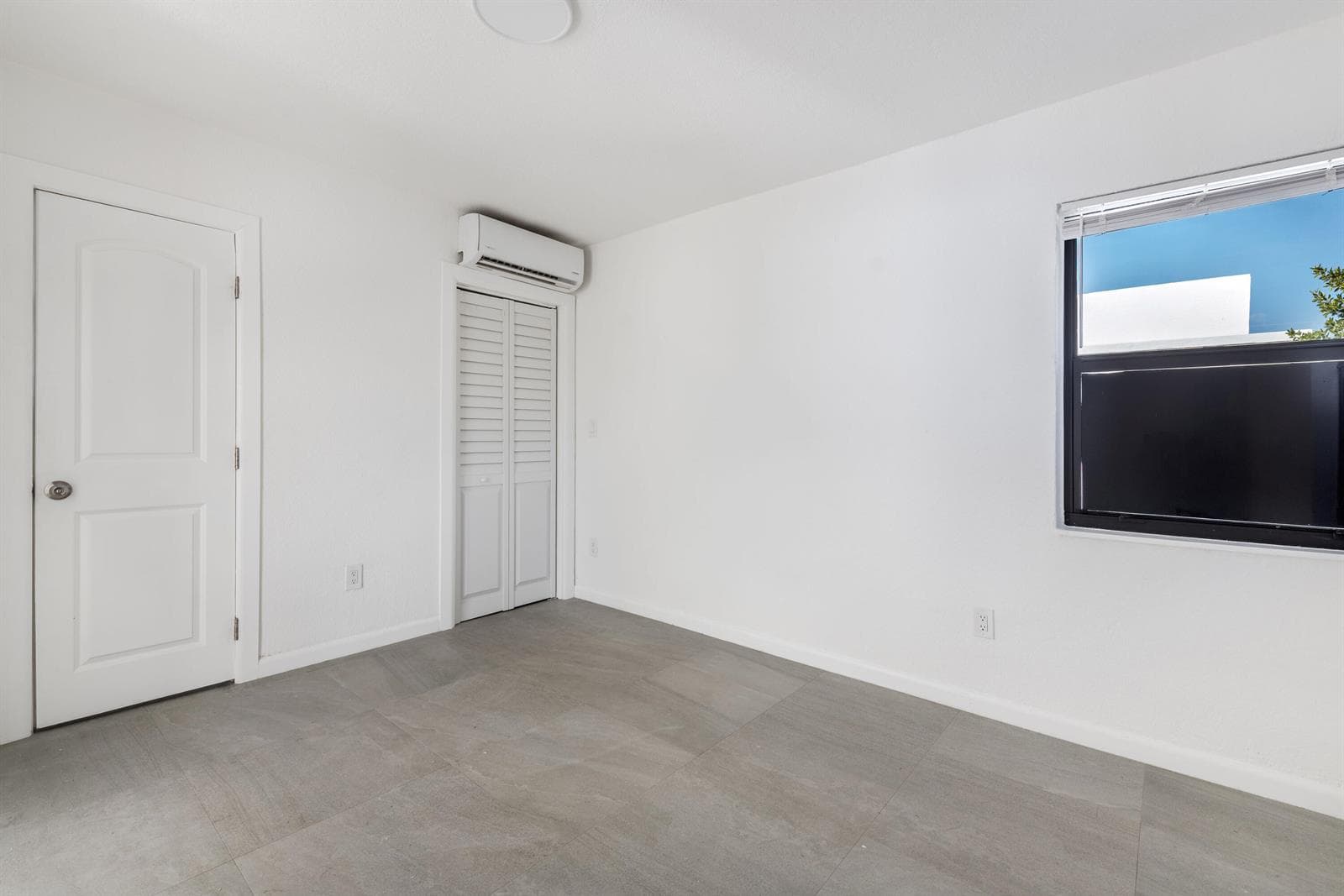 53828thSt#3WPB-9