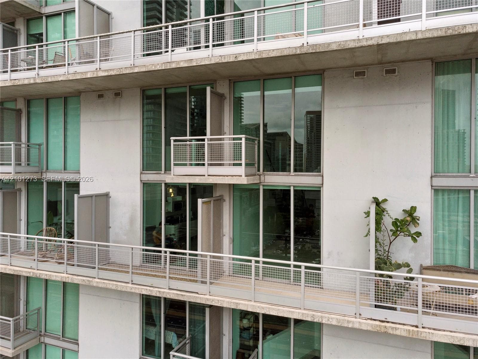 NEO VERTIKA CONDO · #1514 in Miami - Photo 4