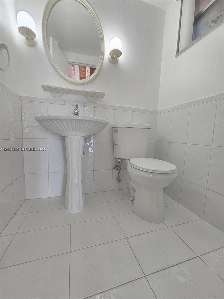 OAKVIEW CONDO NO 3 · #7 in Miami - Photo 2