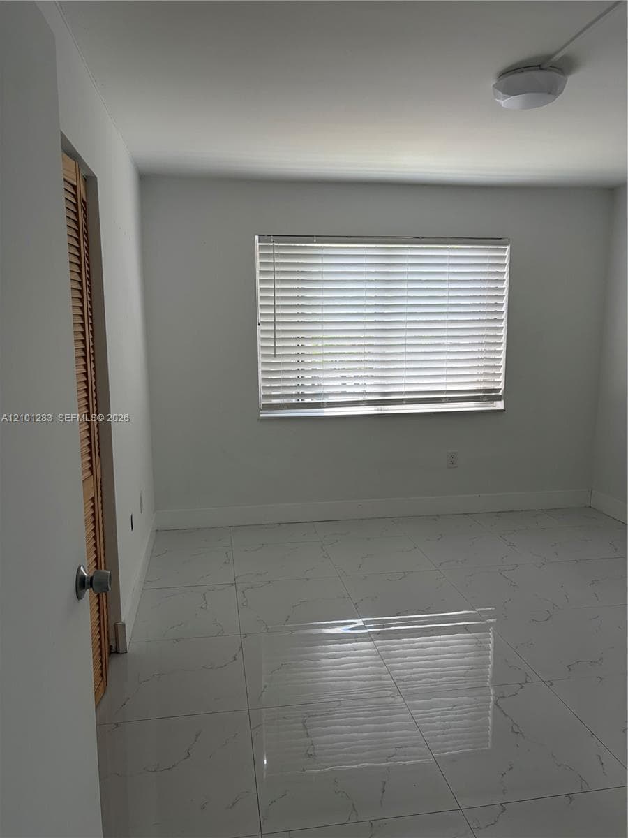 ROLLING GREEN CONDO D · #D201 in Miami - Photo 5