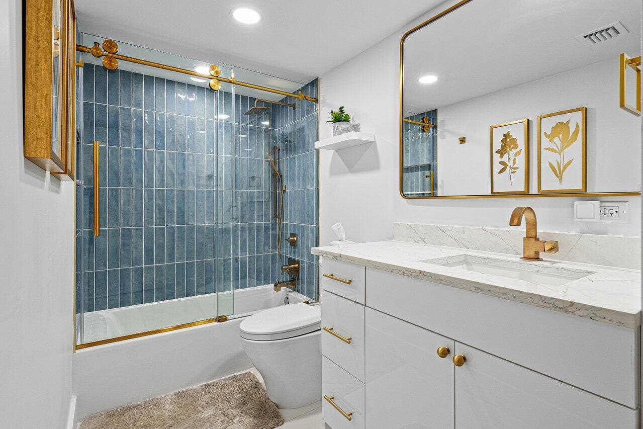 025-7370OrangewoodLane-202-BocaRaton-FL-