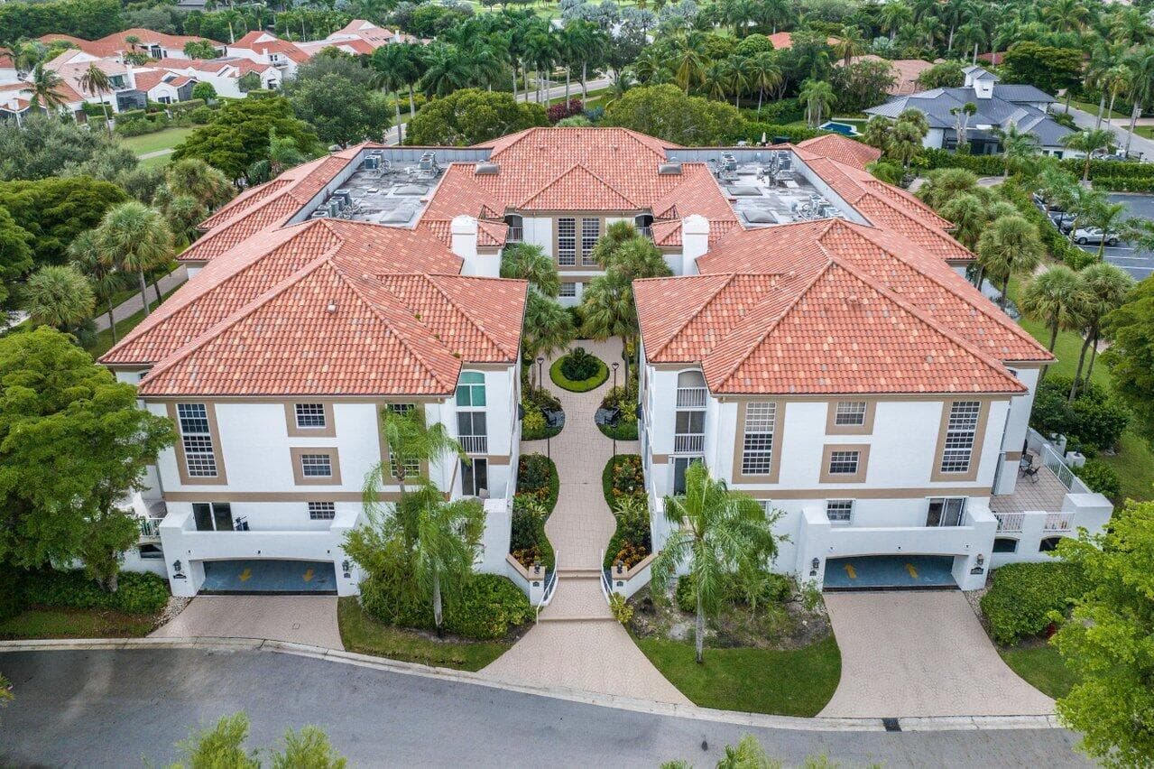 037-7370OrangewoodLane-202-BocaRaton-FL-