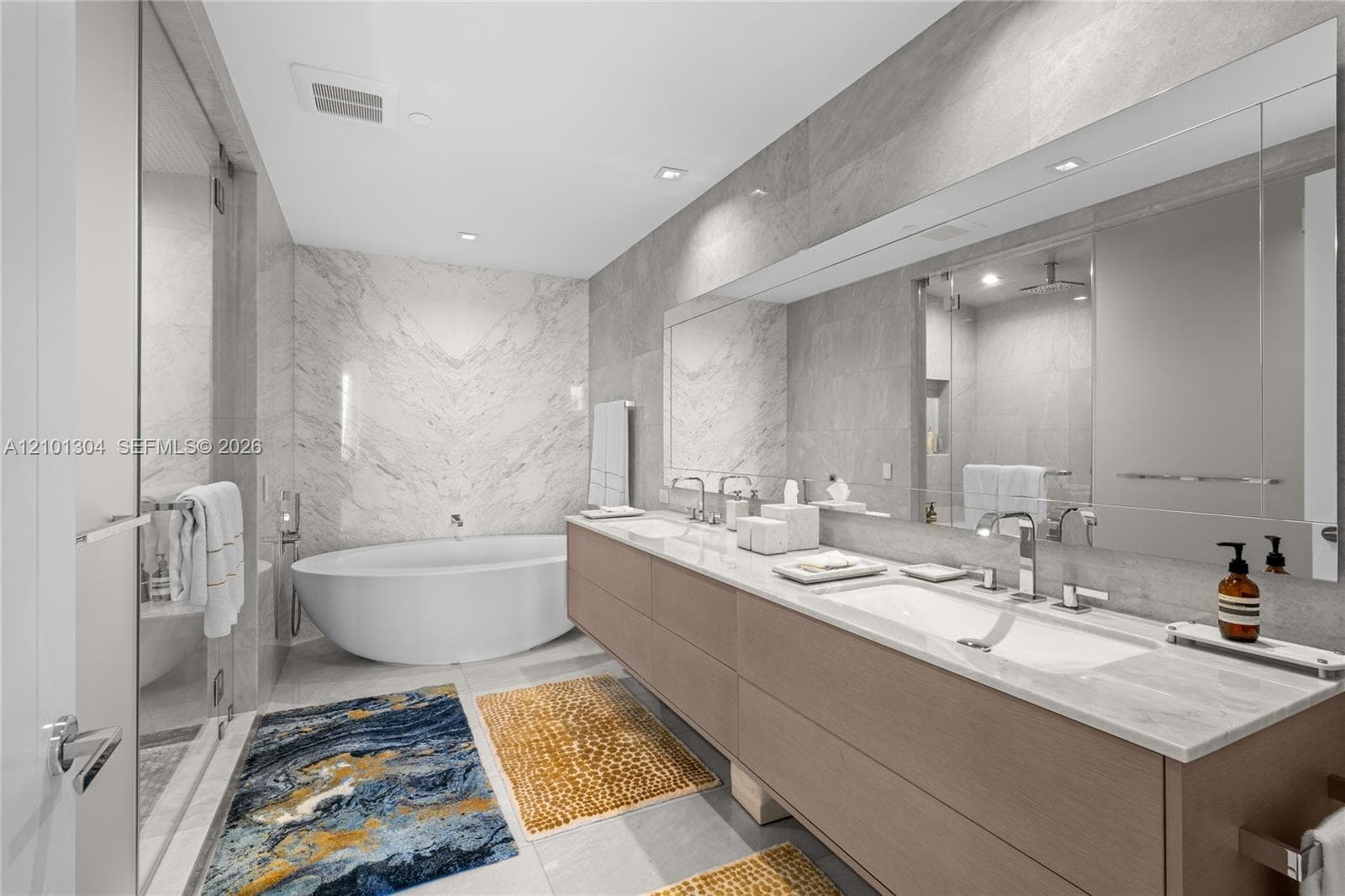 Turnberry Ocean Club · #5101 in Sunny Isles Beach - Photo 9