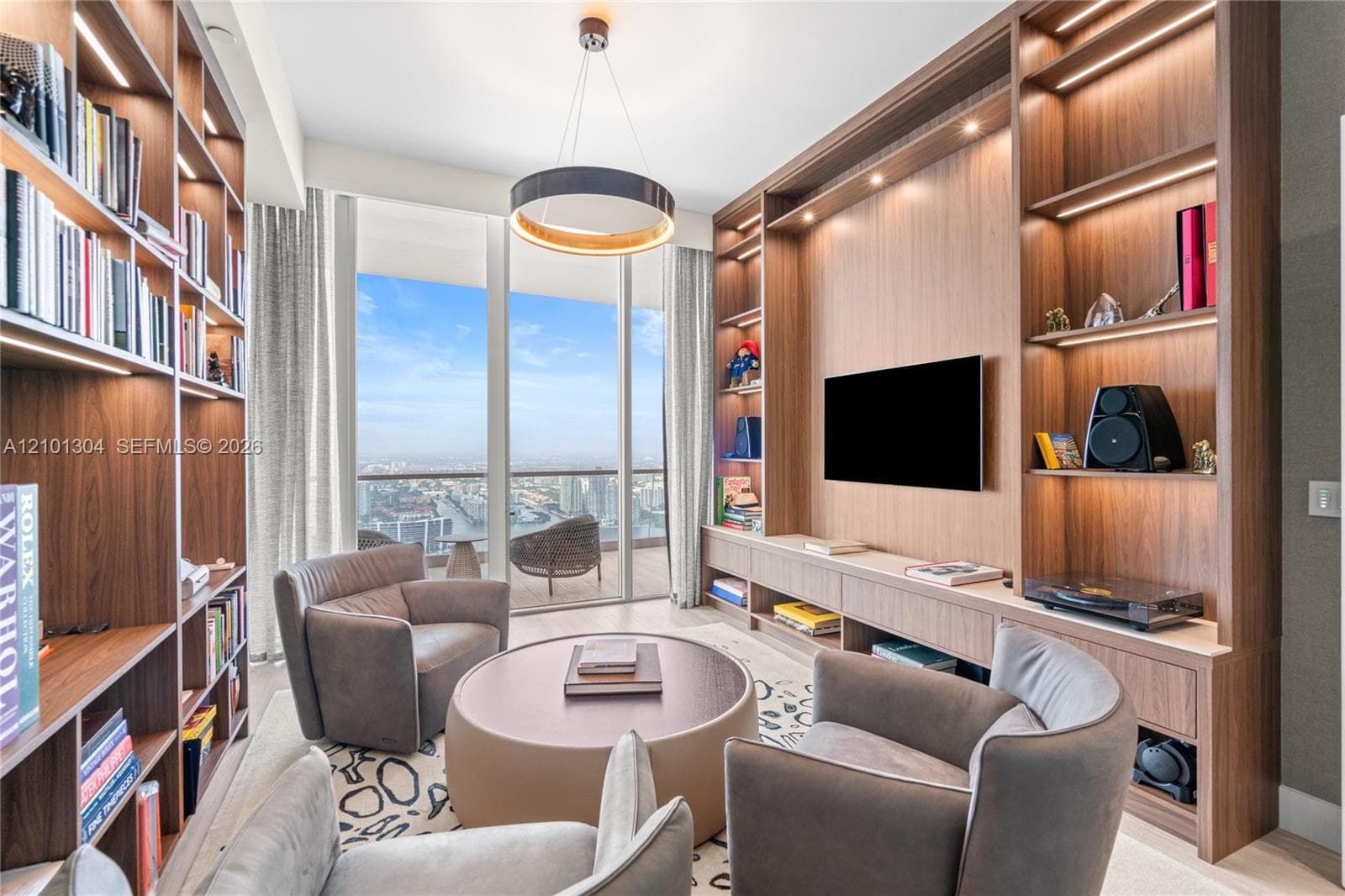 Turnberry Ocean Club · #5101 in Sunny Isles Beach - Photo 18