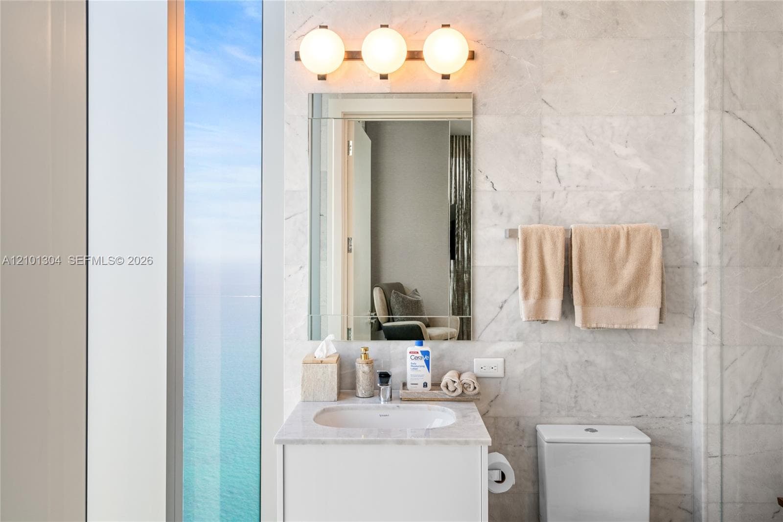 Turnberry Ocean Club · #5101 in Sunny Isles Beach - Photo 15