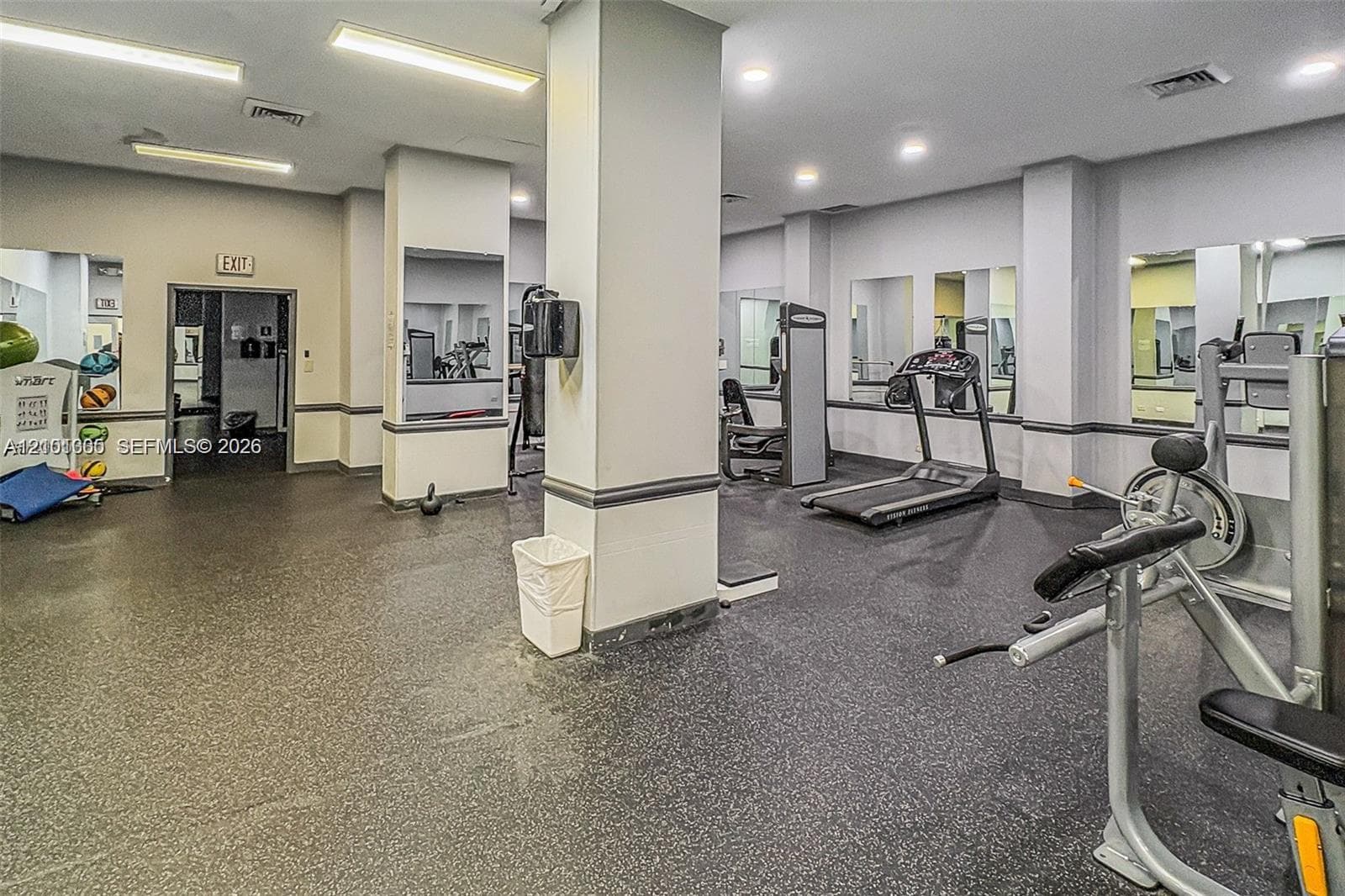 WINSTON TOWERS 200 · #602 in Sunny Isles Beach - Photo 47