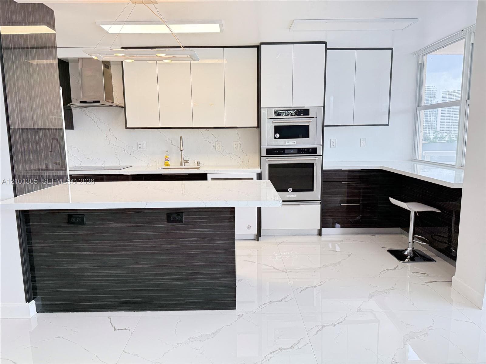 WINSTON TOWERS 200 · #602 in Sunny Isles Beach - Photo 7