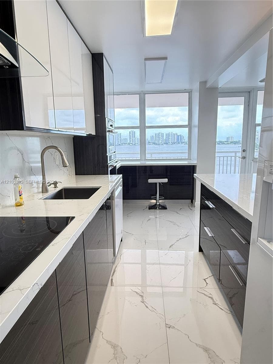 WINSTON TOWERS 200 · #602 in Sunny Isles Beach - Photo 19