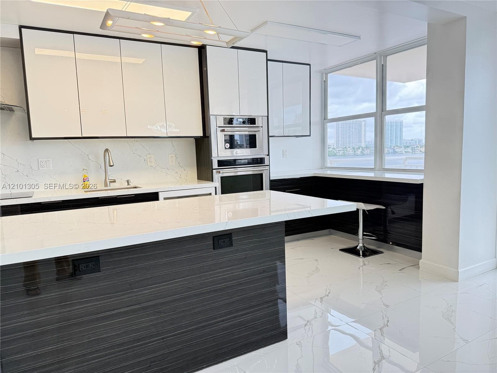 WINSTON TOWERS 200 · #602 in Sunny Isles Beach - Photo 8