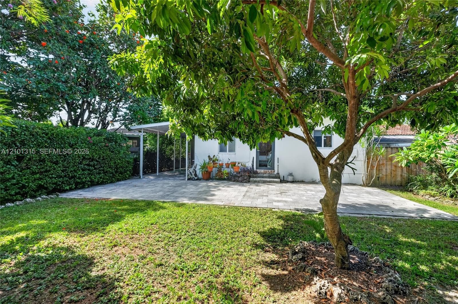 2543 SW 15th St photo 25