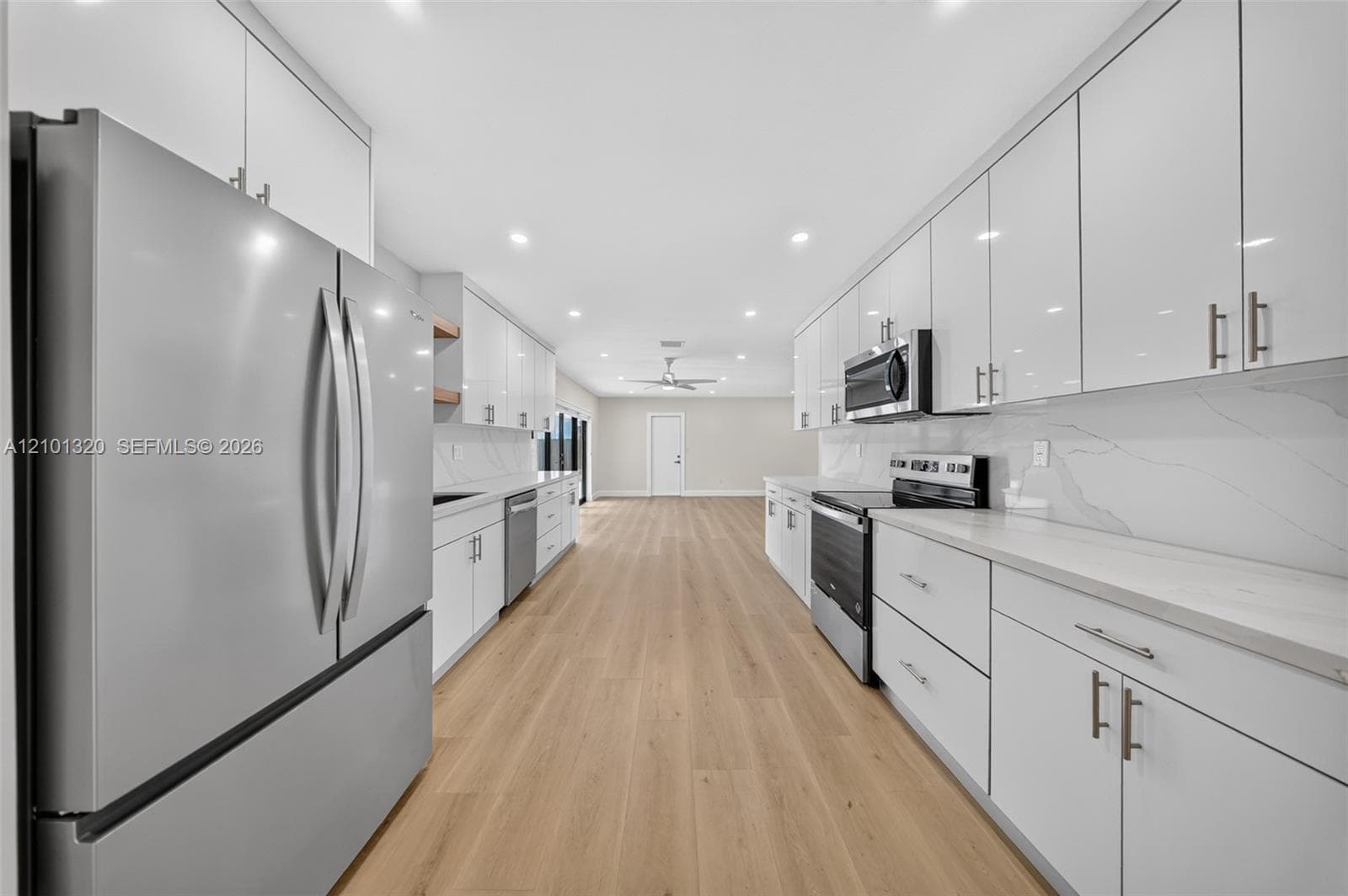 7020 Bamboo St photo 6