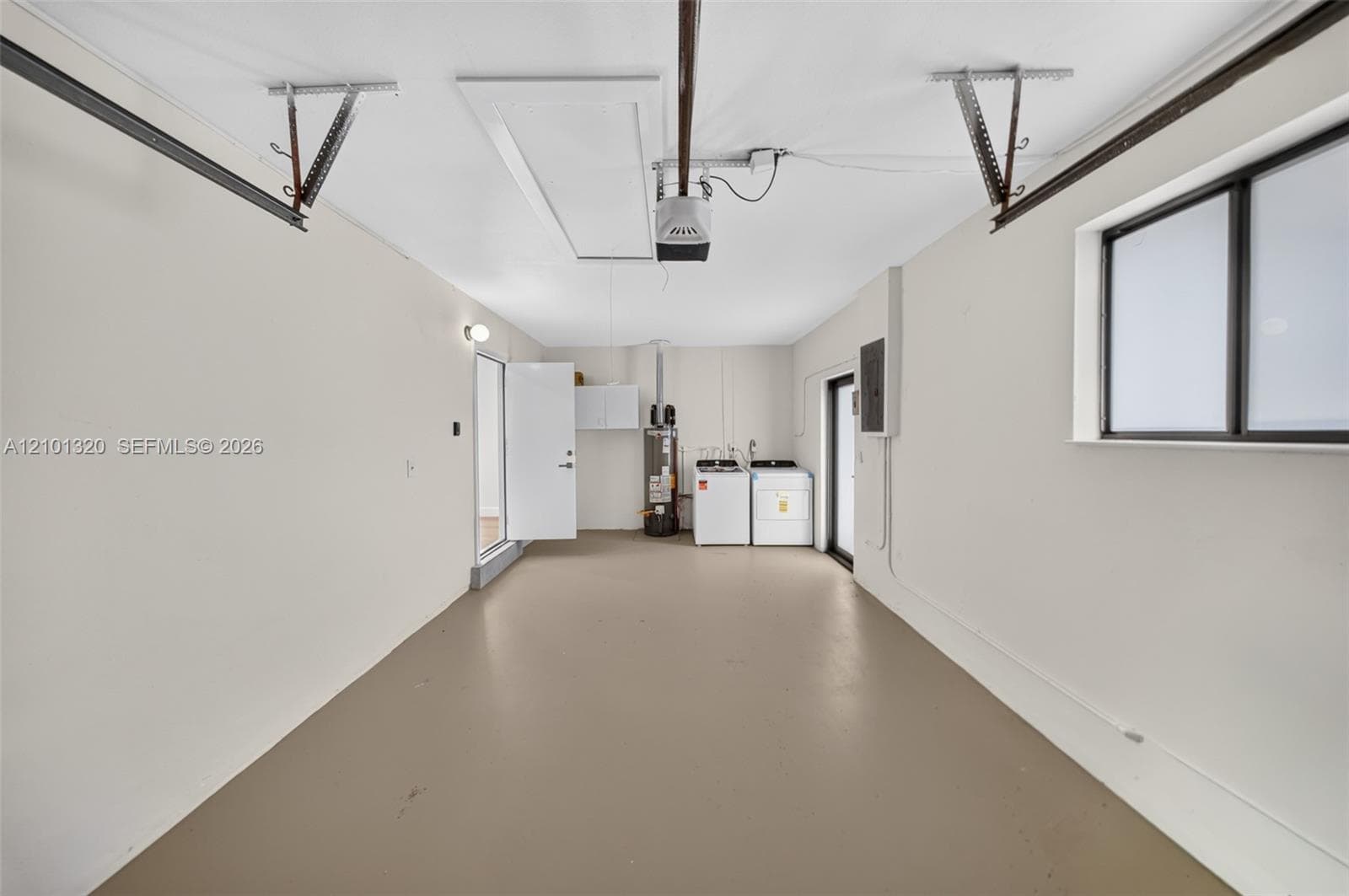 7020 Bamboo St photo 20