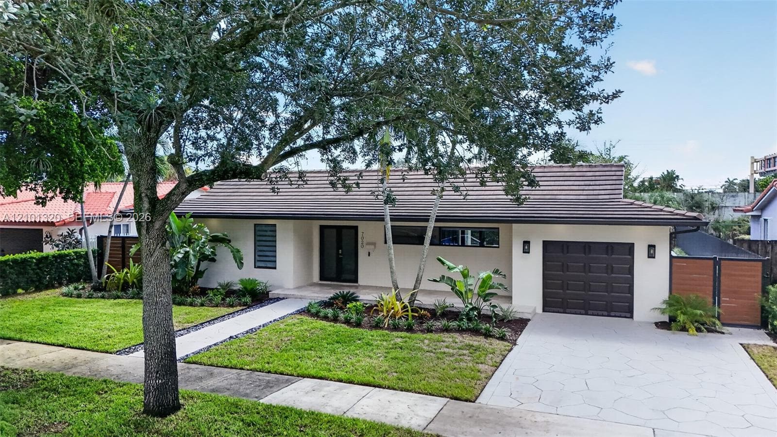 7020 Bamboo St photo 24