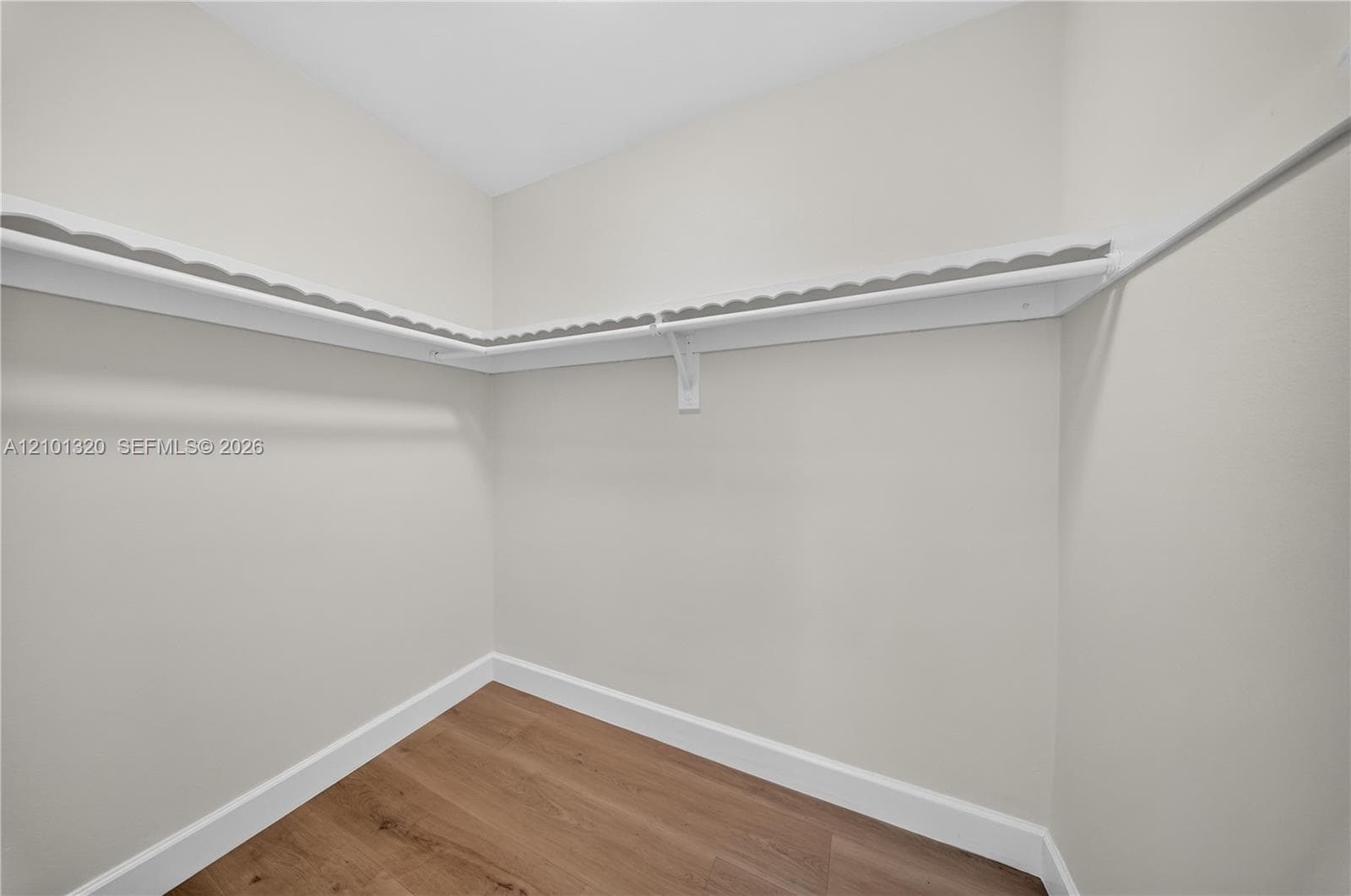 7020 Bamboo St photo 14