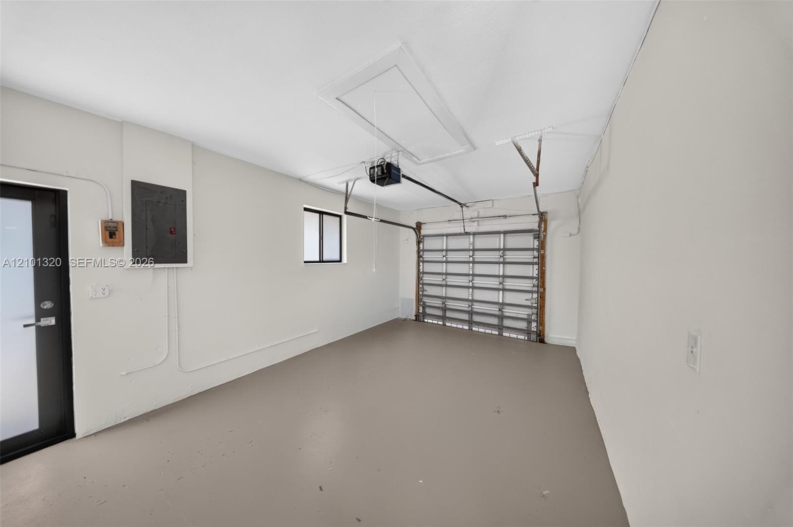 7020 Bamboo St photo 21