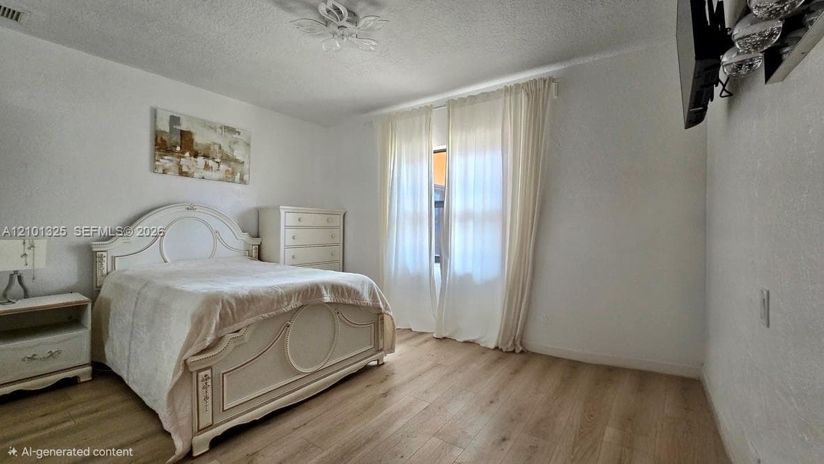 741 Tyler St photo 28