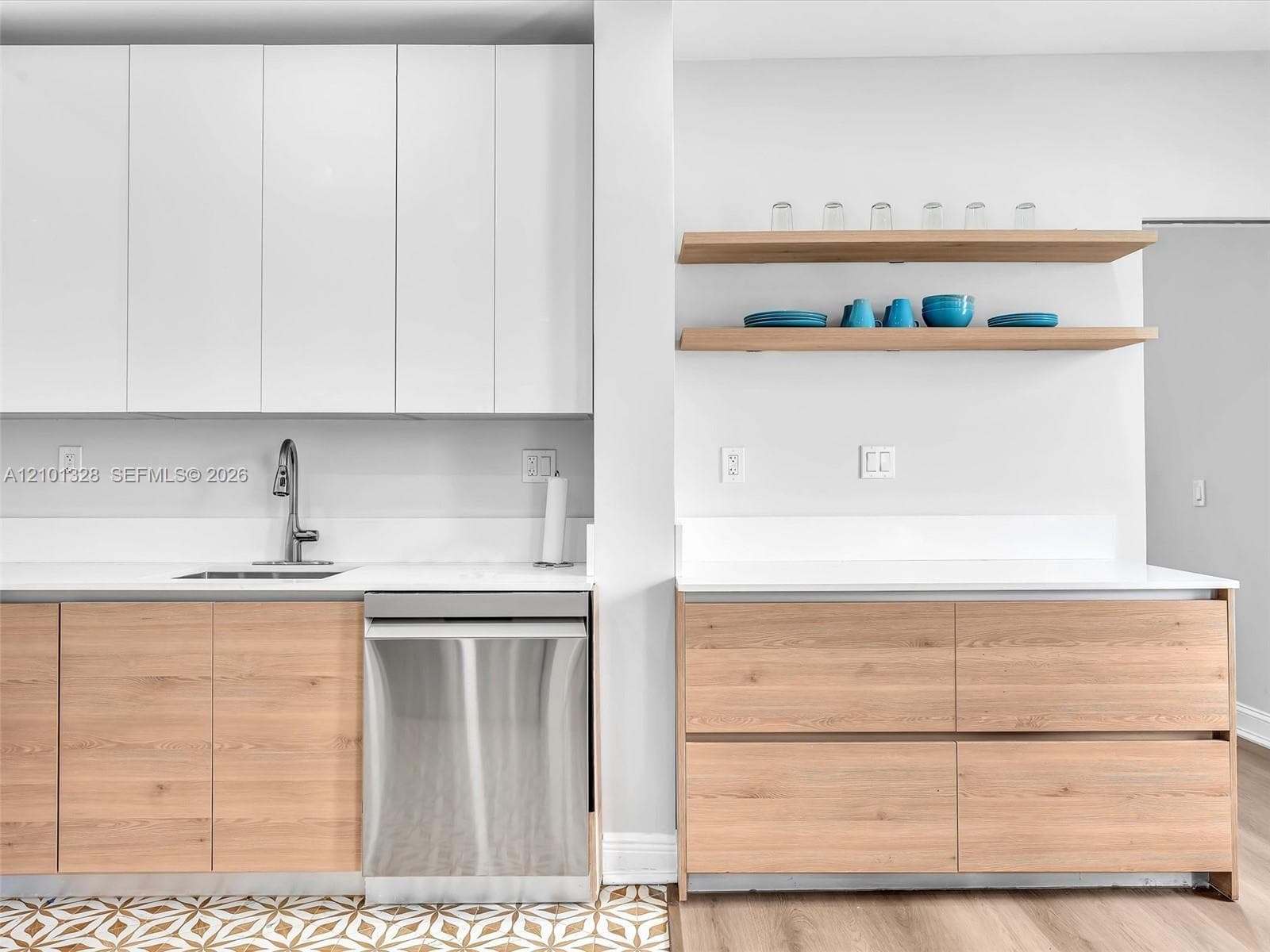 THE ELAINE CONDO · #301 in Miami Beach - Photo 10