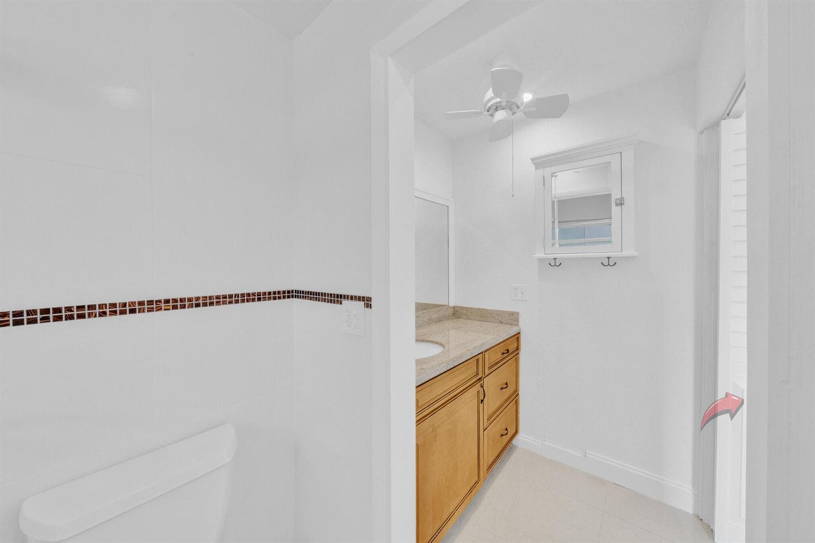 16 Primary Bathroom (3)