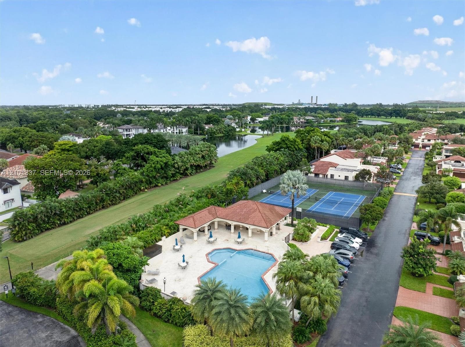 9340 NW 48th Doral Ter photo 47