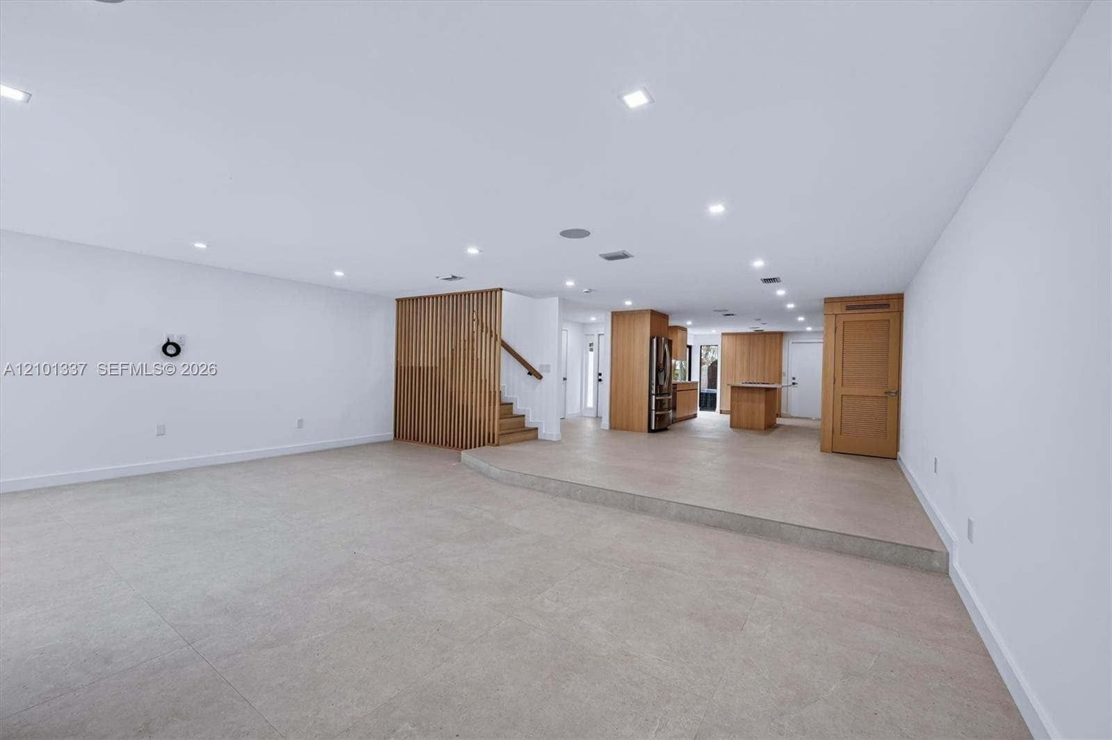9340 NW 48th Doral Ter photo 14