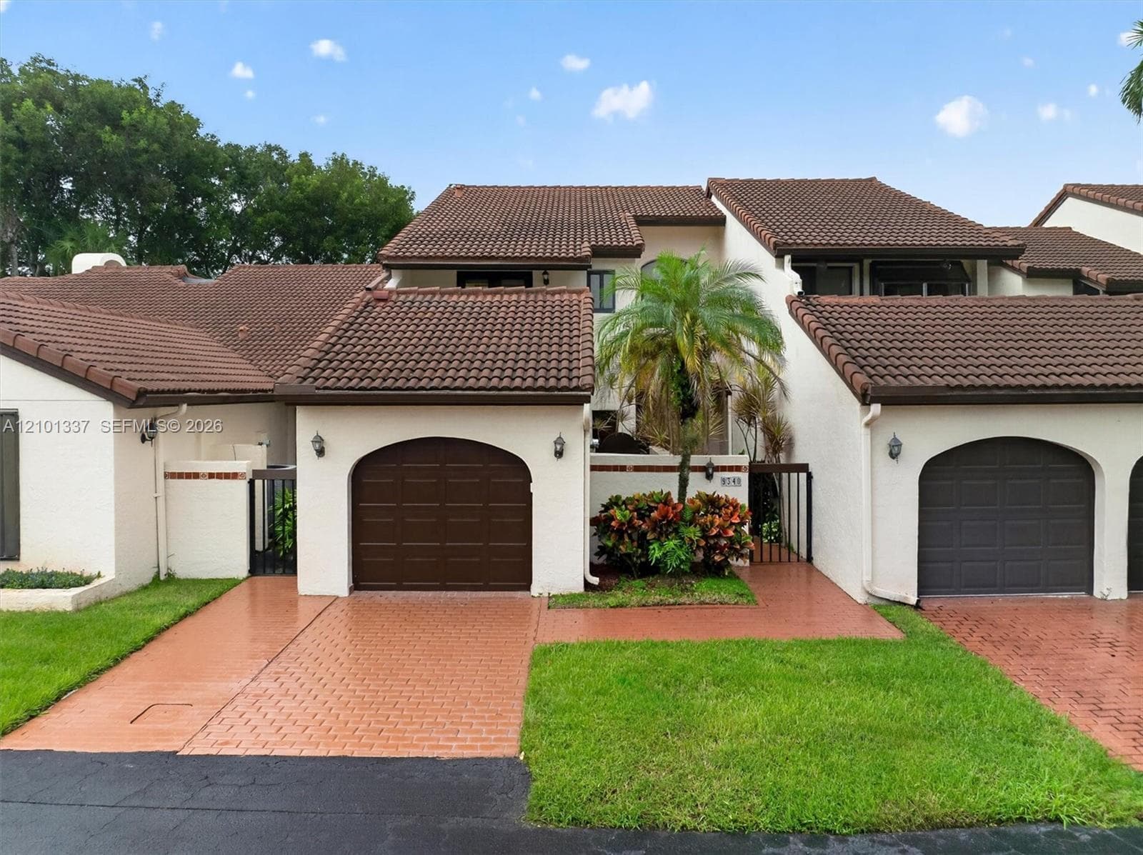 9340 NW 48th Doral Ter photo 45