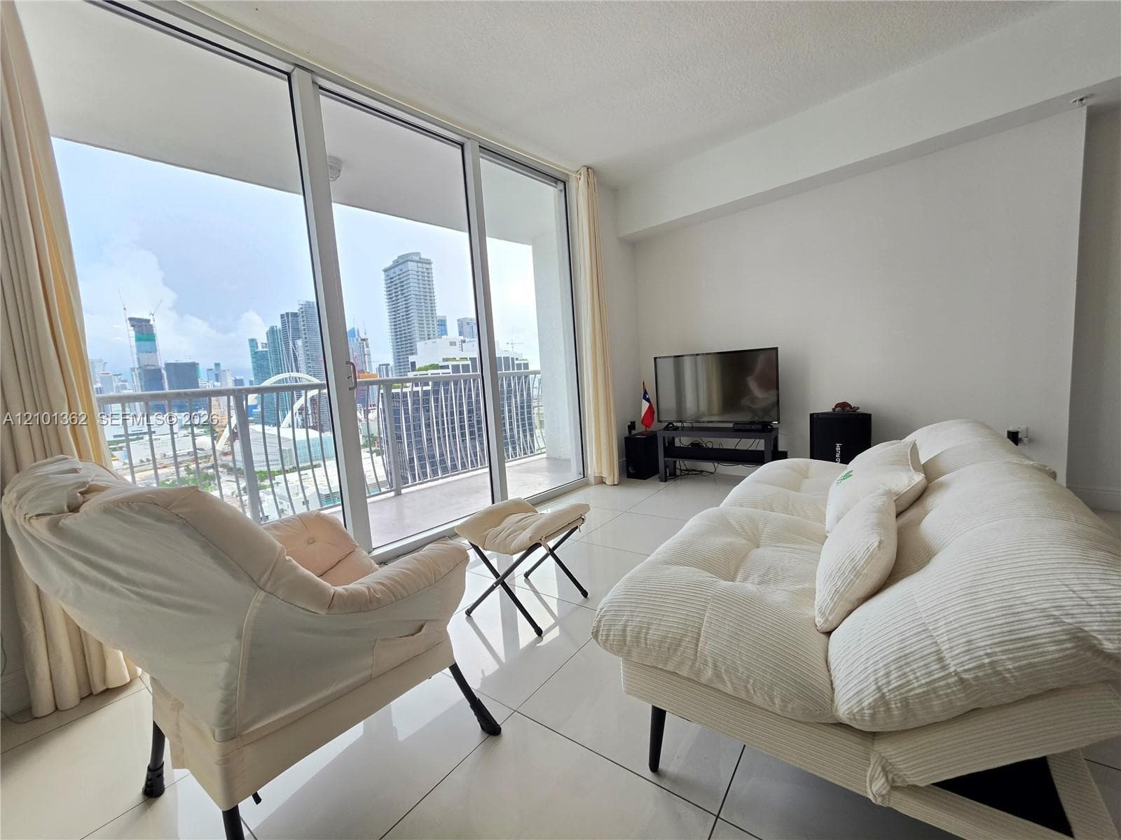 Opera Tower · #2808 in Miami - Photo 10