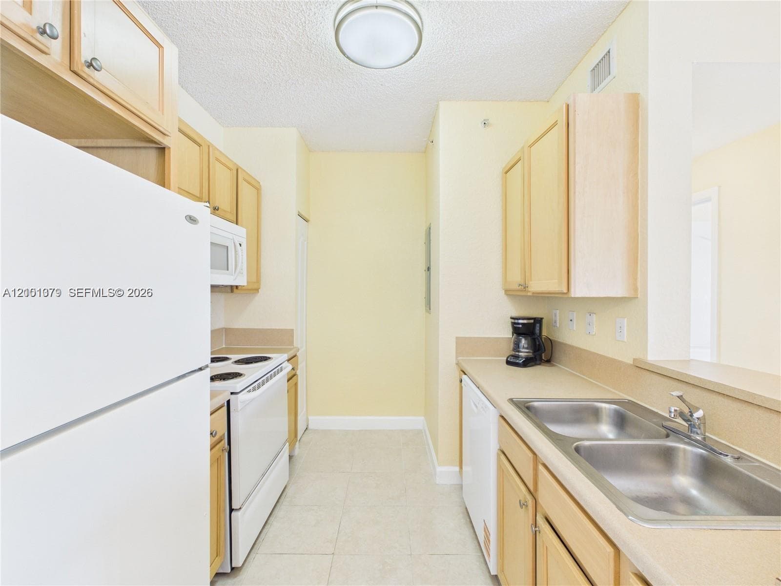 VALENCIA CONDO · #502 in South Miami - Photo 20