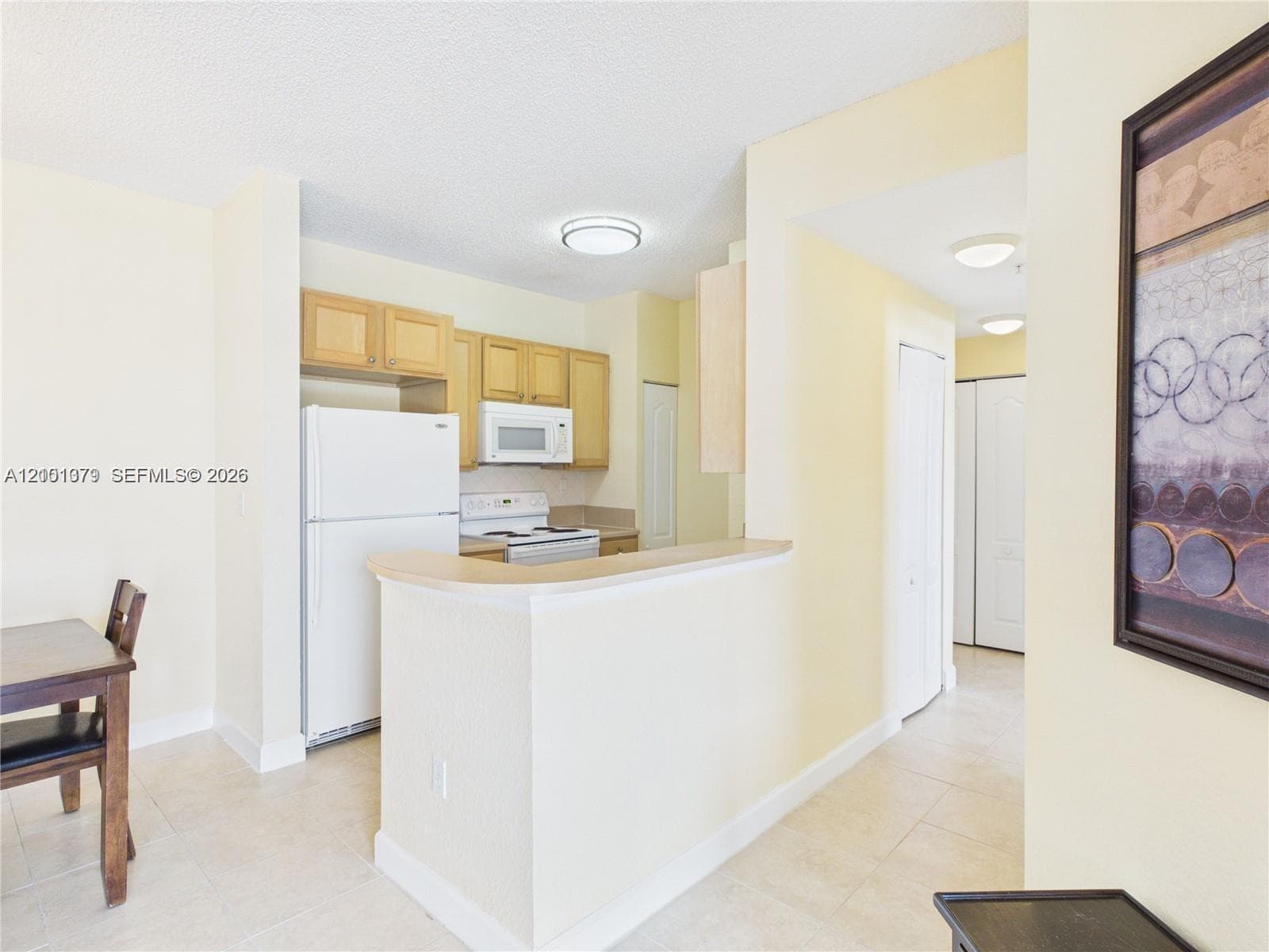 VALENCIA CONDO · #502 in South Miami - Photo 19