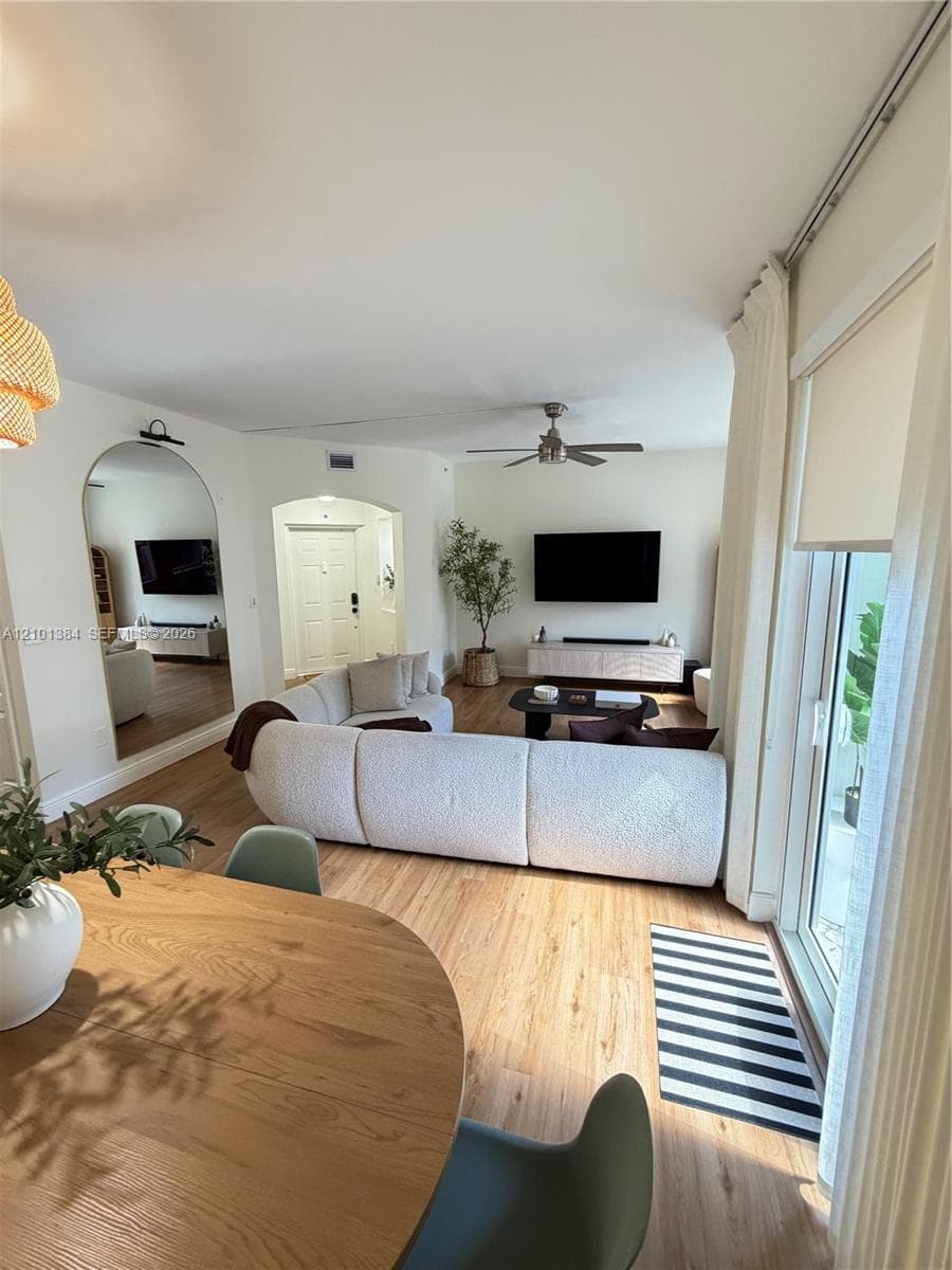 CENTURY PARK CONDO · #207 in Miami - Photo 5