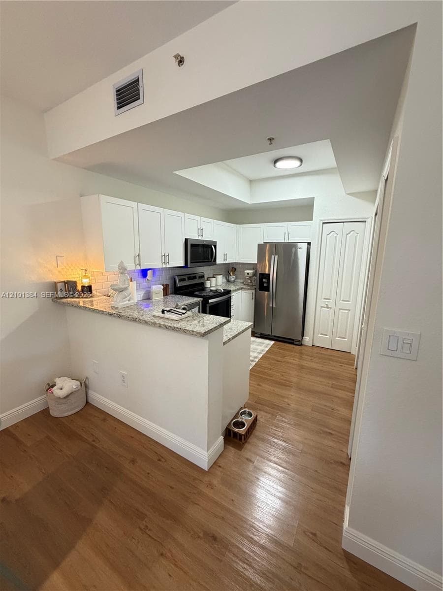 CENTURY PARK CONDO · #207 in Miami - Photo 4