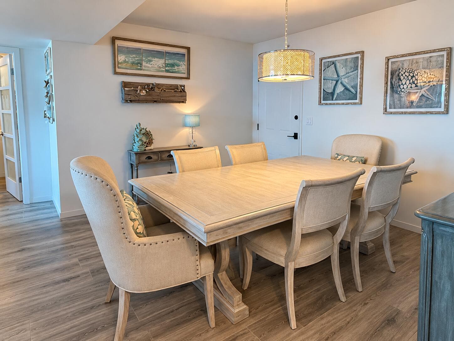 Bright Coastal Dining Room Elegance