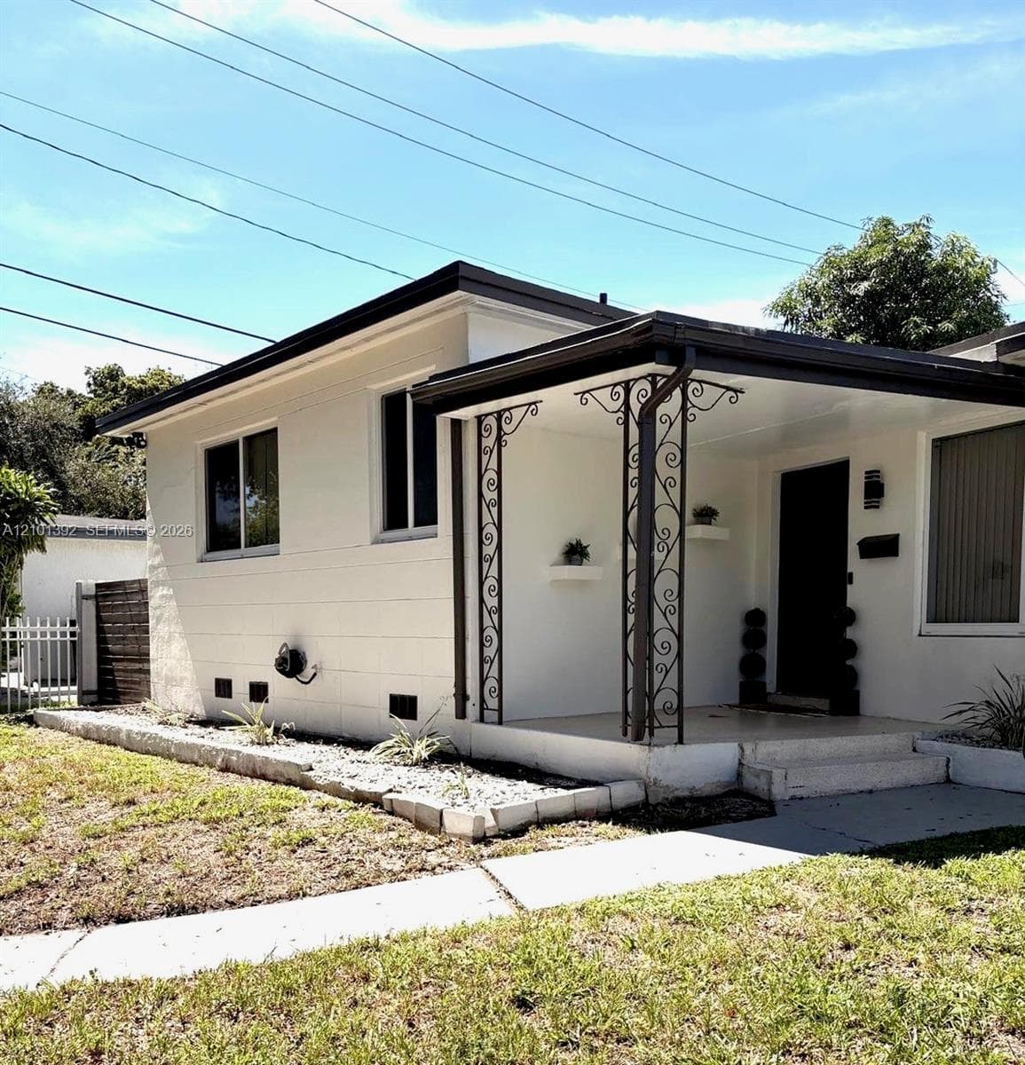 12520 NE 1st Ct photo 2