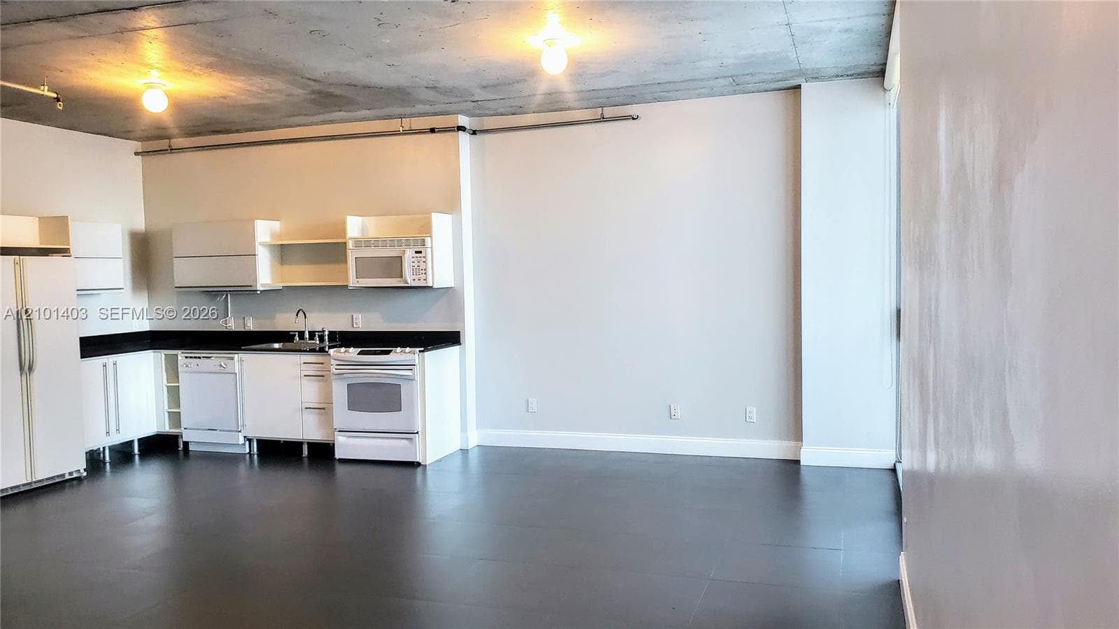 Neo Vertika Condo · #1828 in Miami - Photo 6