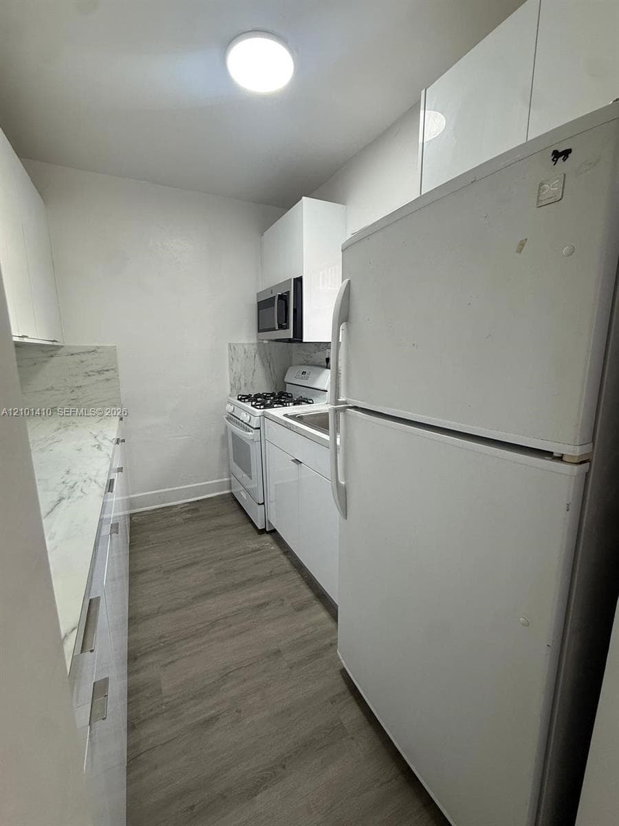 BELLA LUNA CONDO · #109 in Hialeah - Photo 2