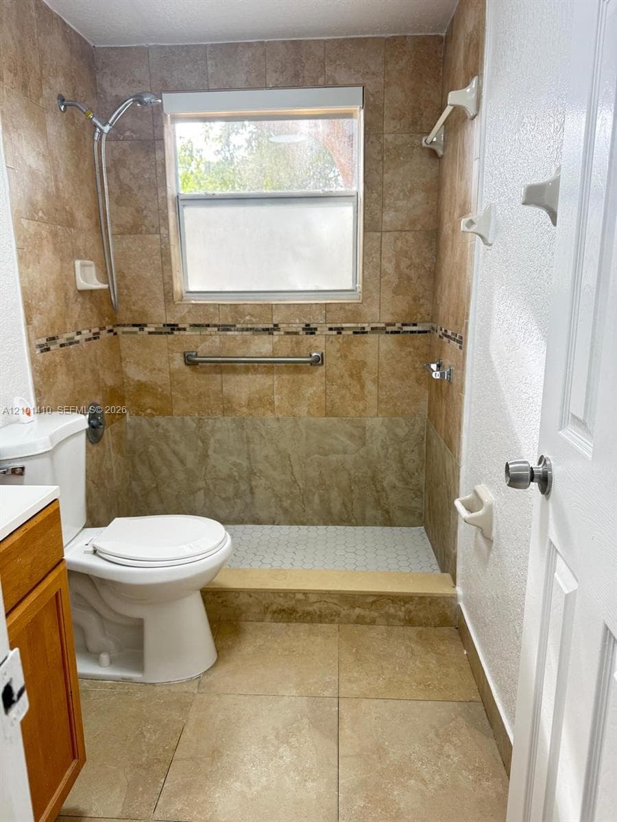 BELLA LUNA CONDO · #109 in Hialeah - Photo 5