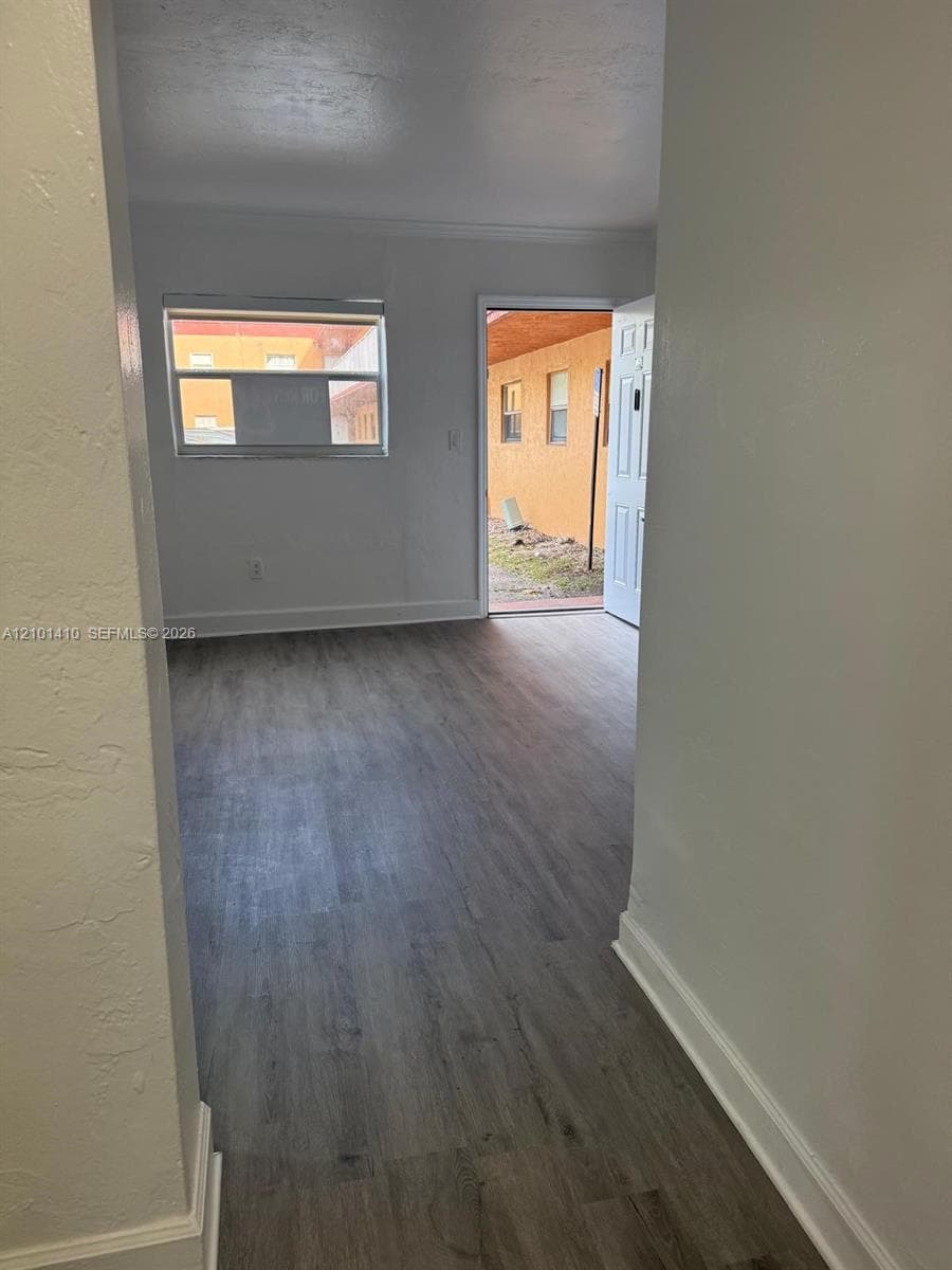 BELLA LUNA CONDO · #109 in Hialeah - Photo 10