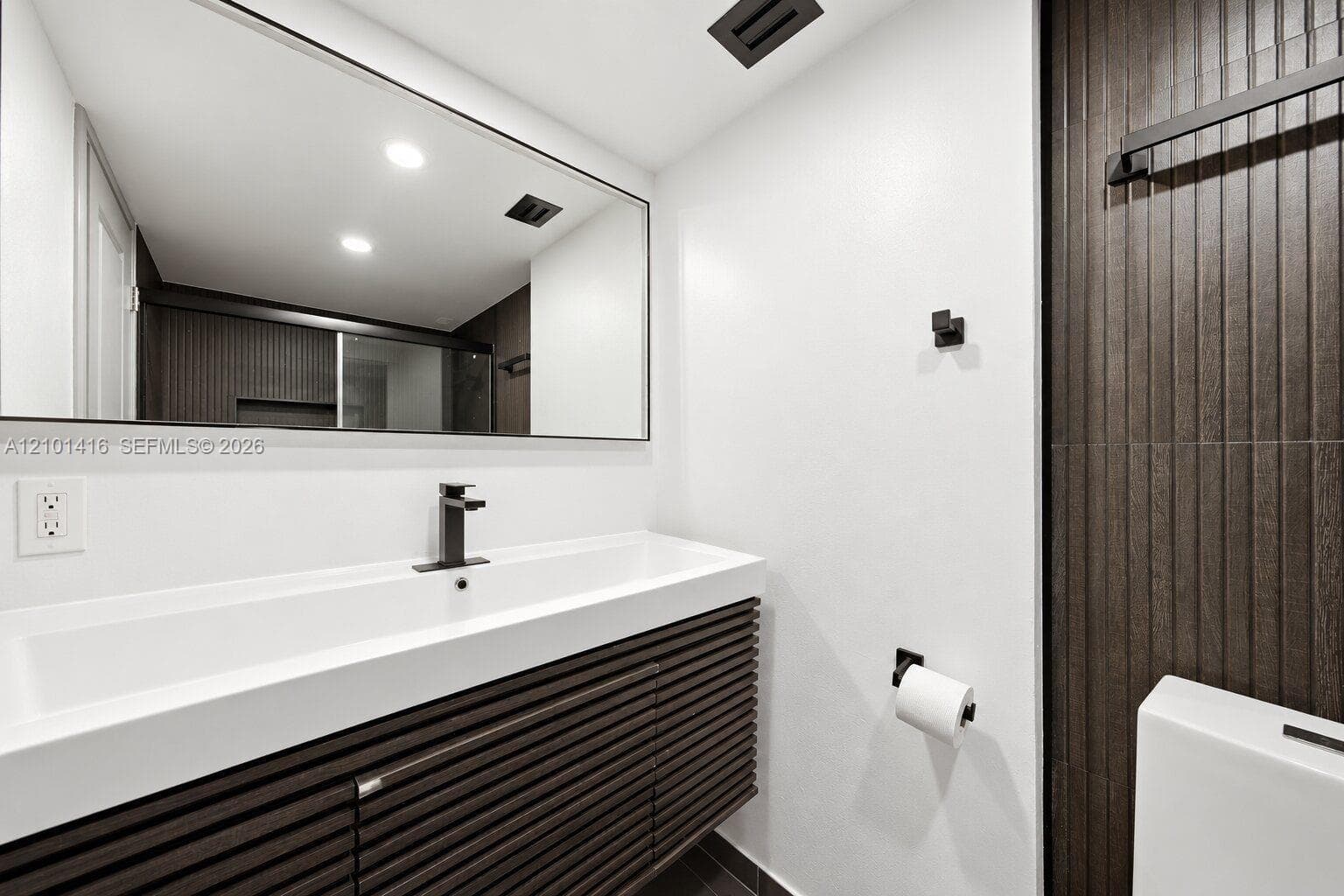DEL PRADO CONDO · #505 in Aventura - Photo 16