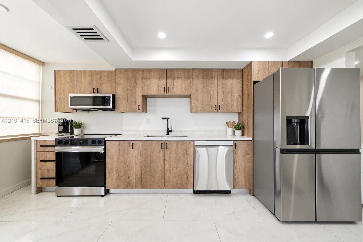 DEL PRADO CONDO · #505 in Aventura - Photo 8