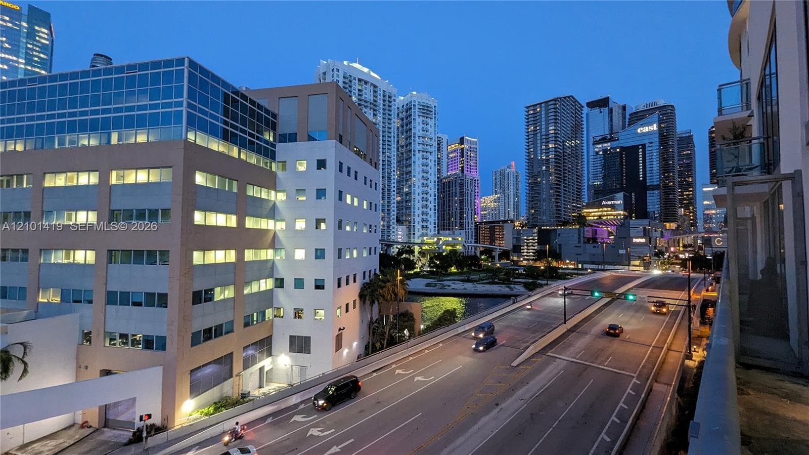 Wind at Riverfront · #701 in Miami - Photo 2