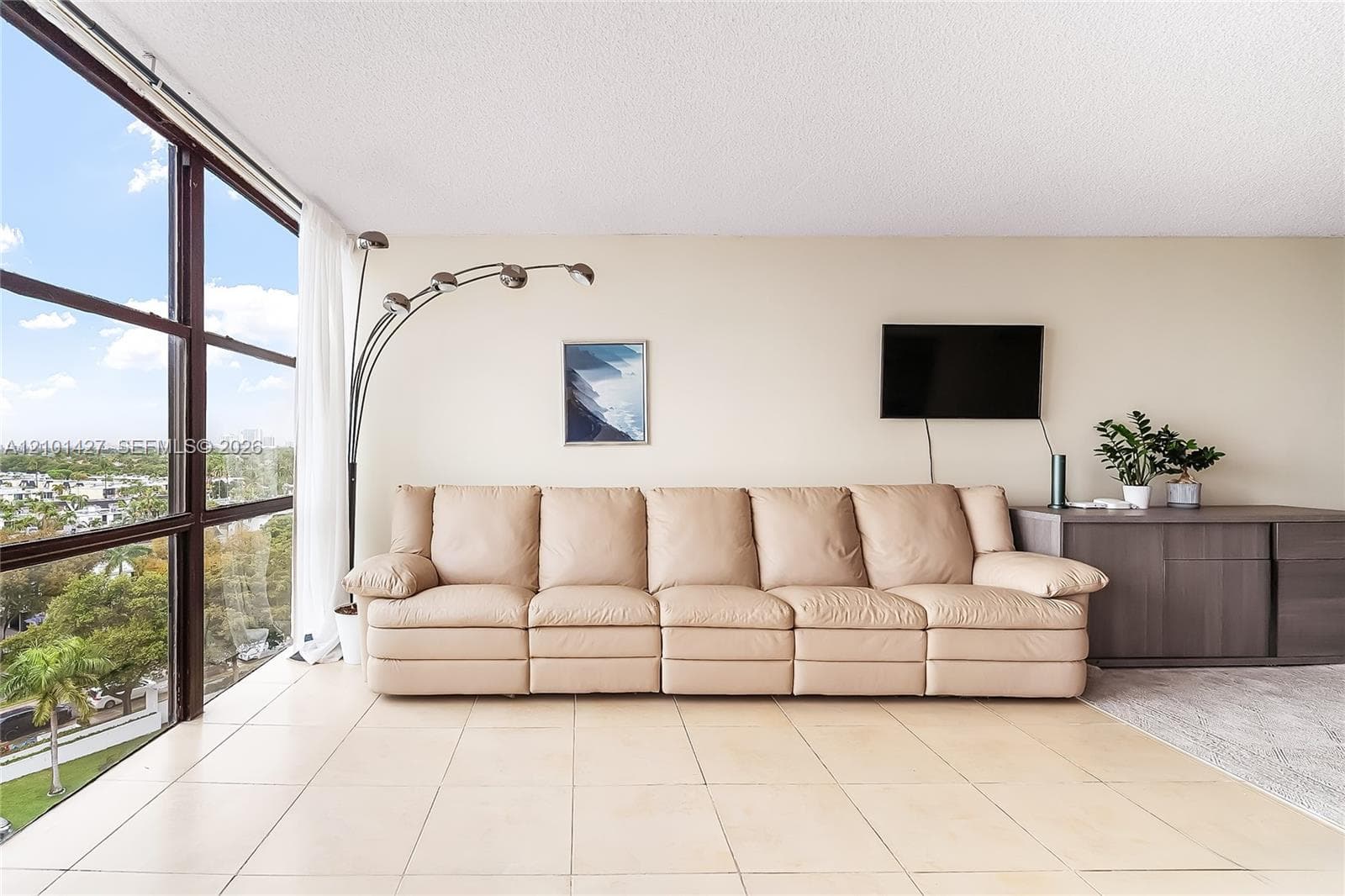 OCEANVIEW PARK CONDO · #901 in Hallandale Beach - Photo 12