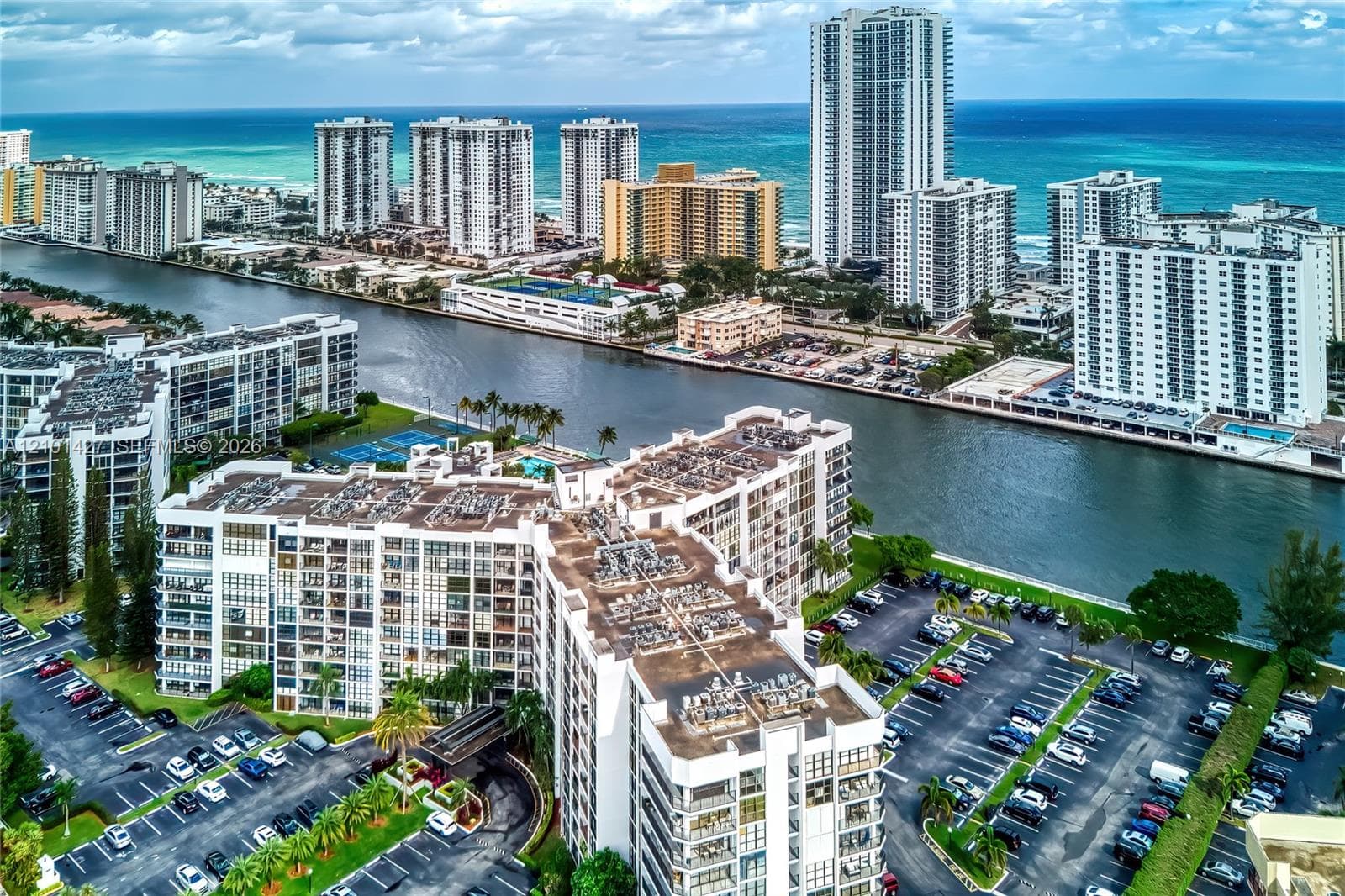 OCEANVIEW PARK CONDO · #901 in Hallandale Beach - Photo 63