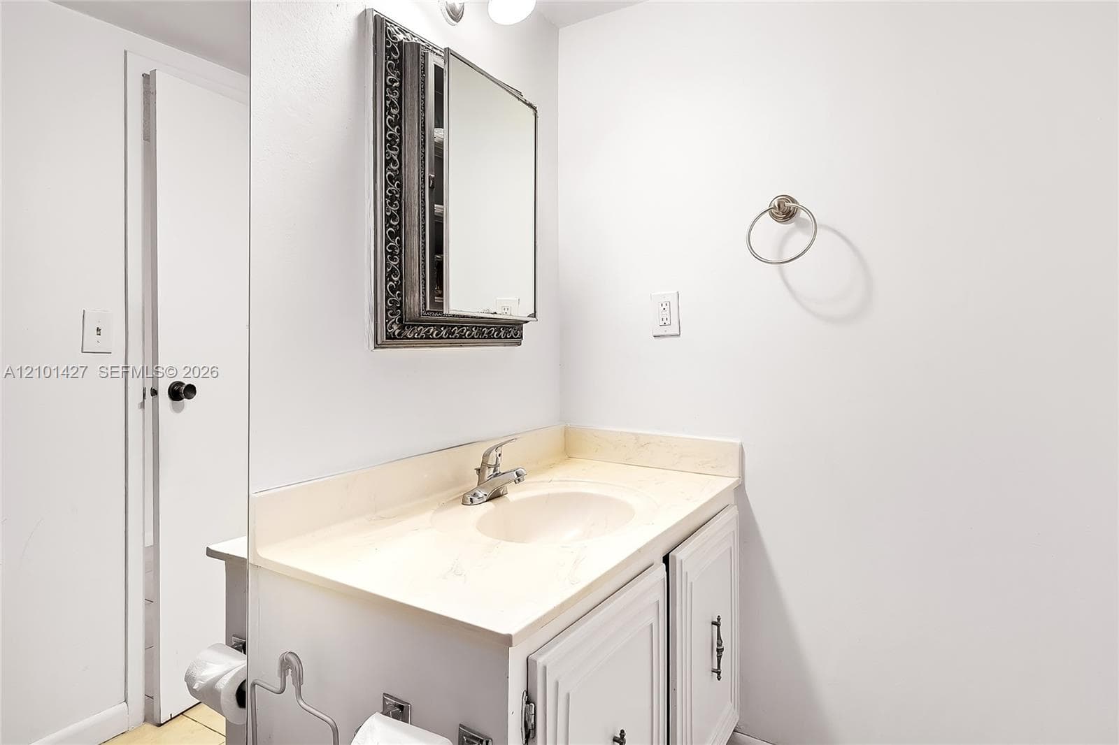 OCEANVIEW PARK CONDO · #901 in Hallandale Beach - Photo 29