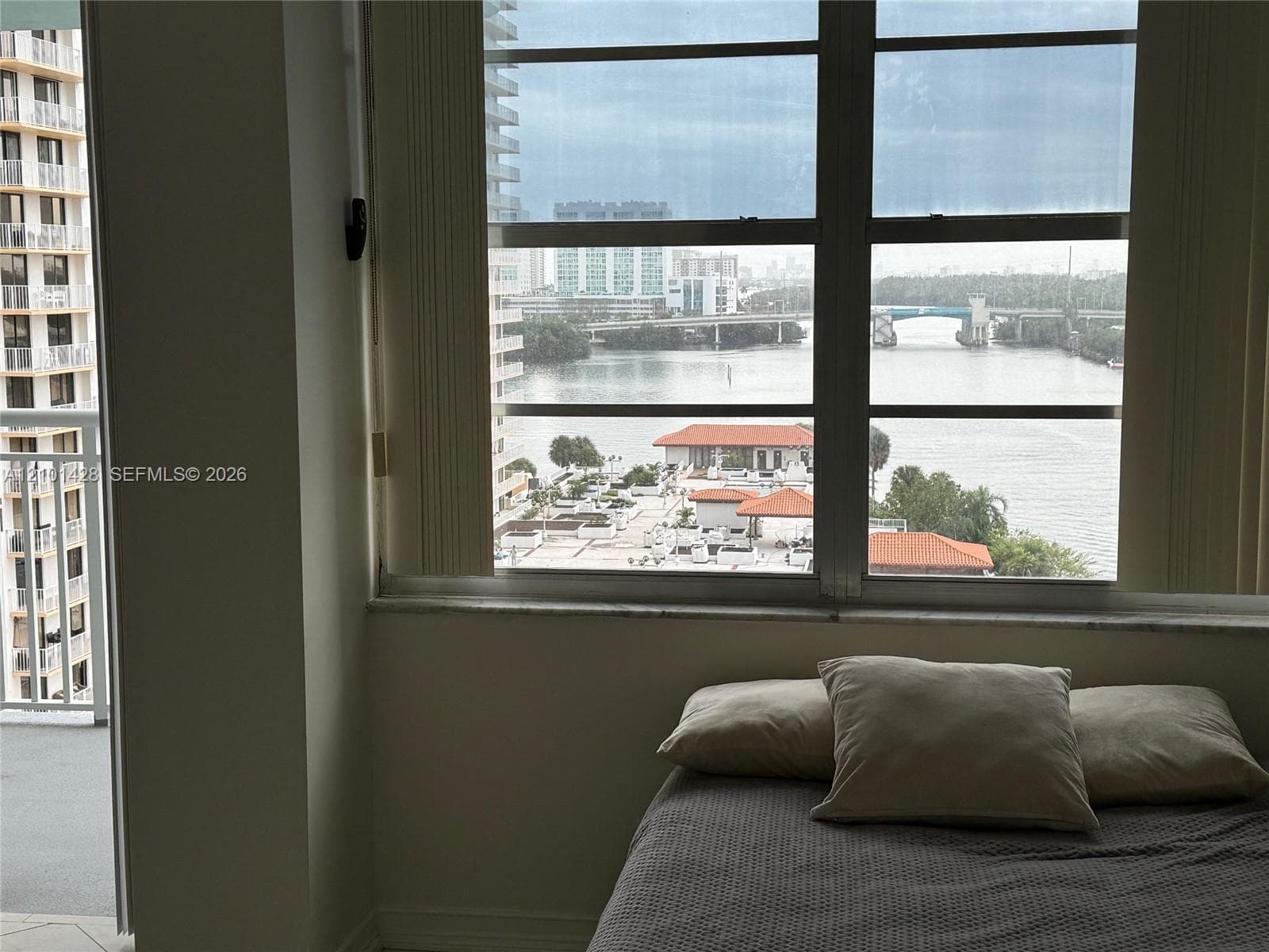 Winston Tower 500 · #1105 in Sunny Isles Beach - Photo 10