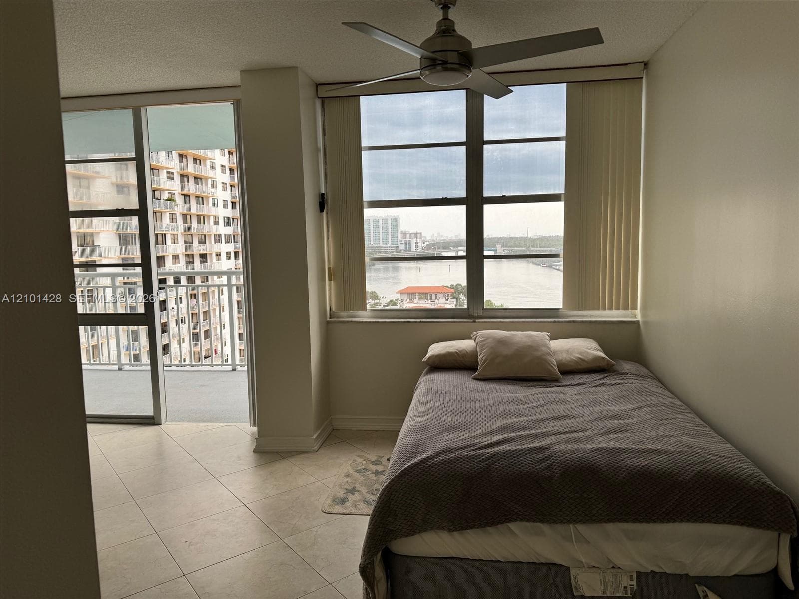Winston Tower 500 · #1105 in Sunny Isles Beach - Photo 11