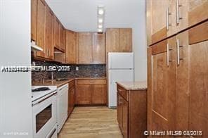 SUNRISE POINT CONDO BLDG · #207 in Pinecrest - Photo 1