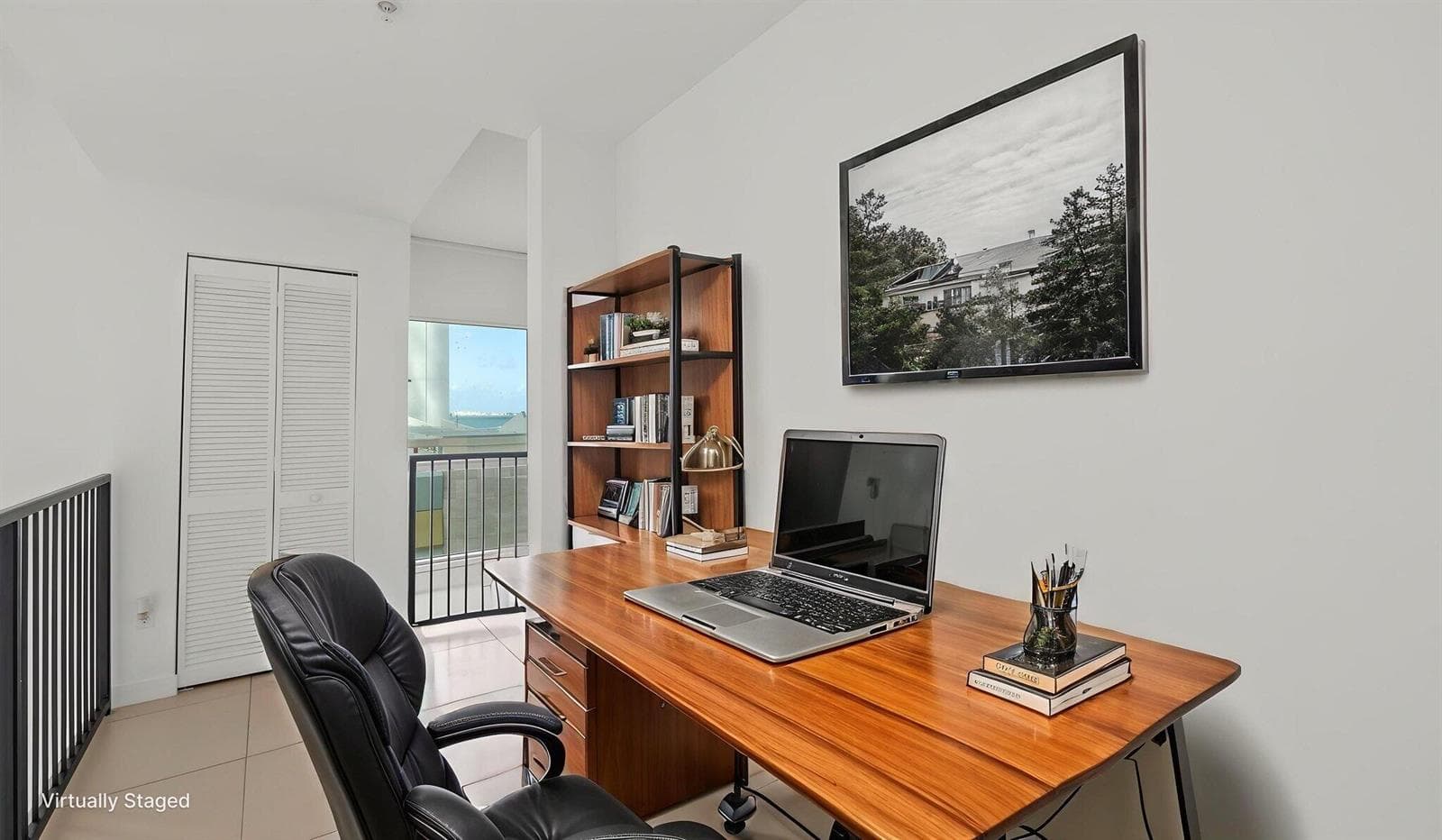26-web-or-mls-300 S Biscayne Blvd Unit l