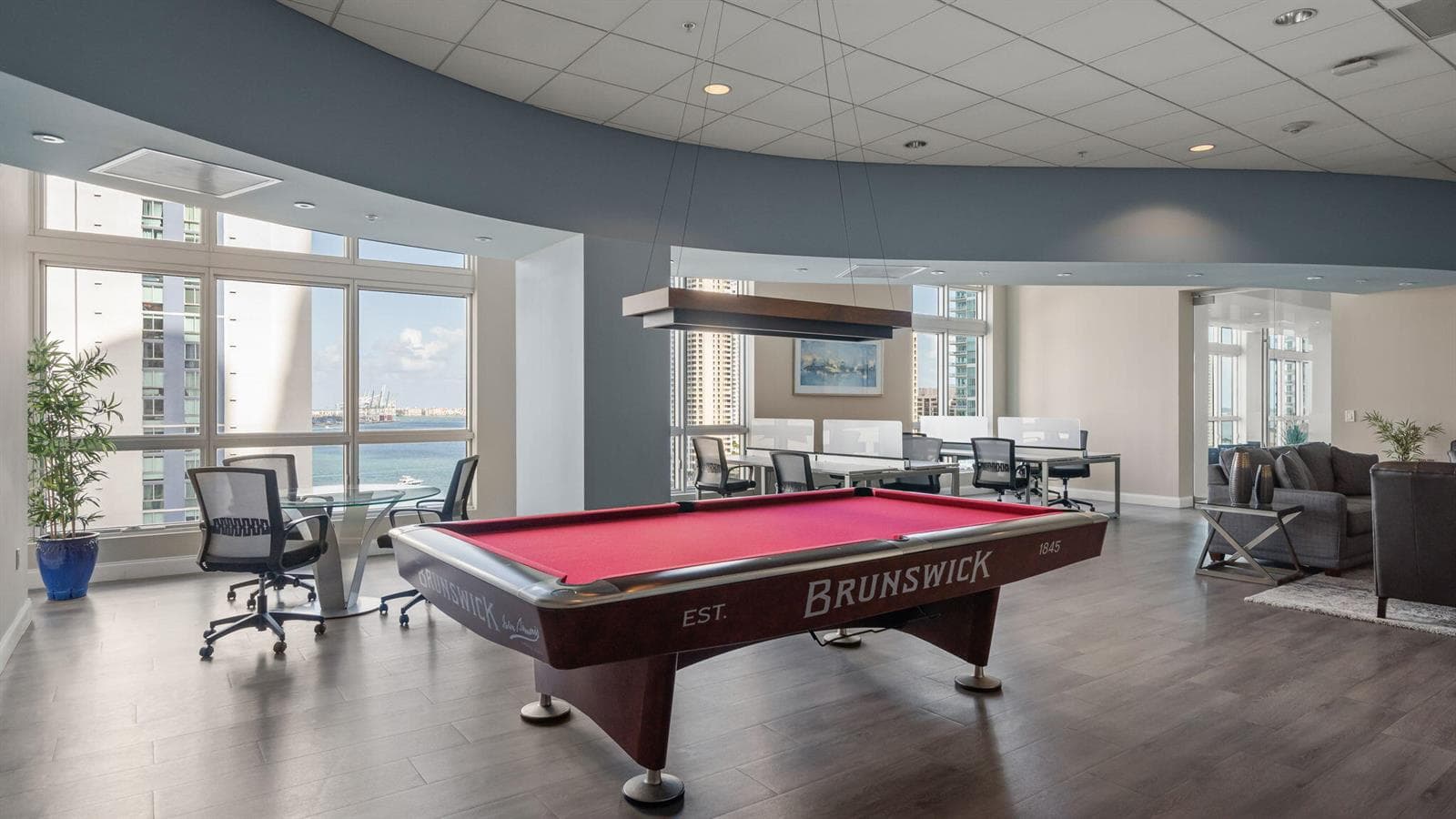 32-web-or-mls-300 S Biscayne Blvd Unit l