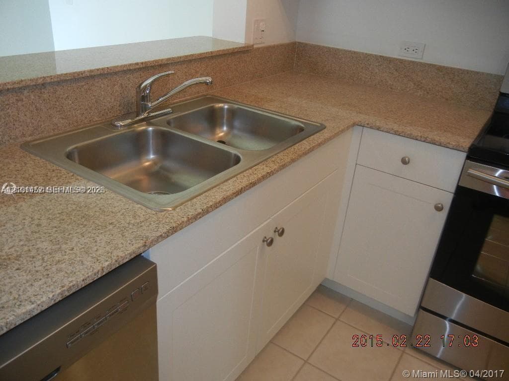 MEDITERRANEA CONDO · #800 in Miami - Photo 5